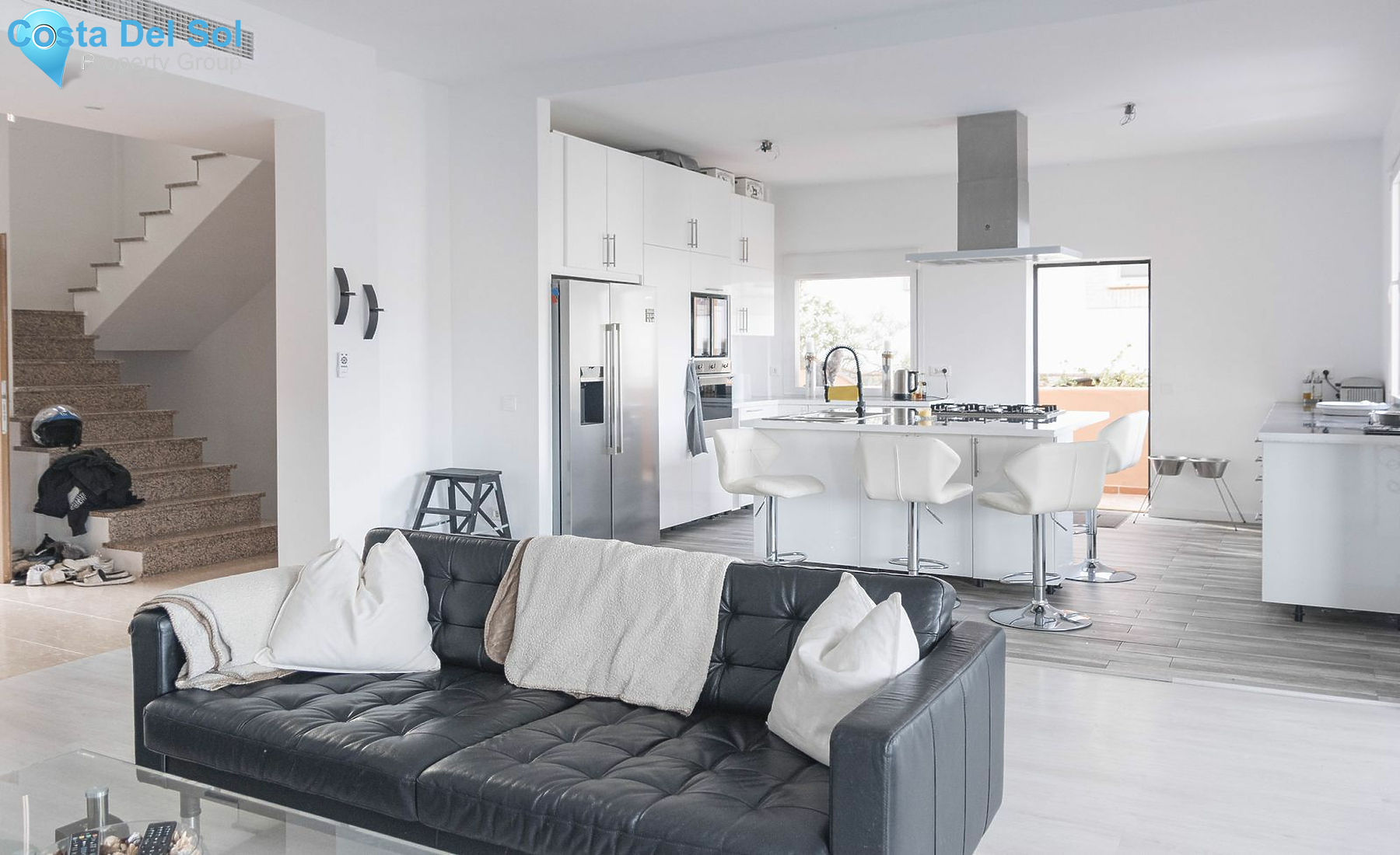 Detached Villa in Mijas Costa-1140328