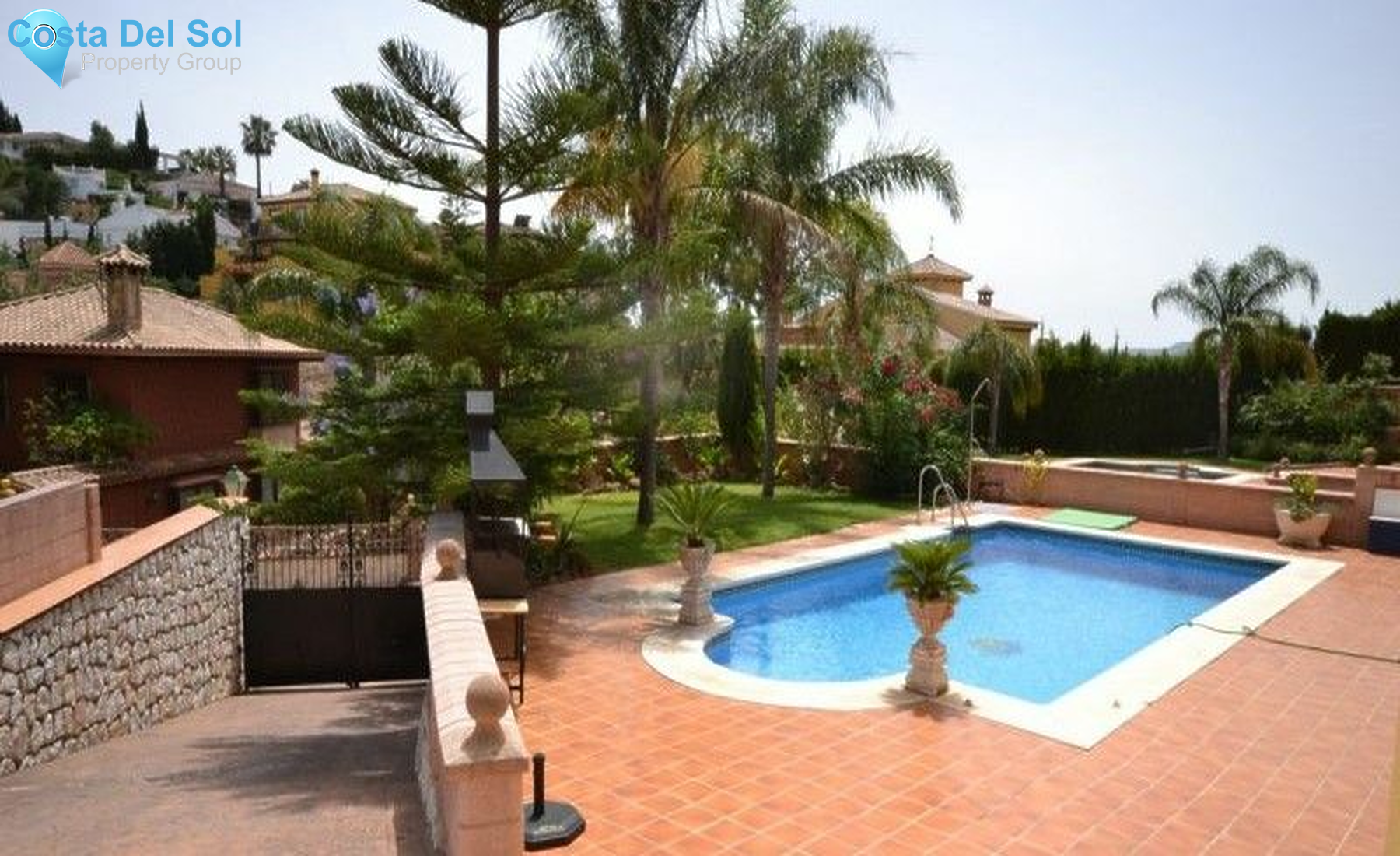 Detached Villa in Mijas Costa-1195833