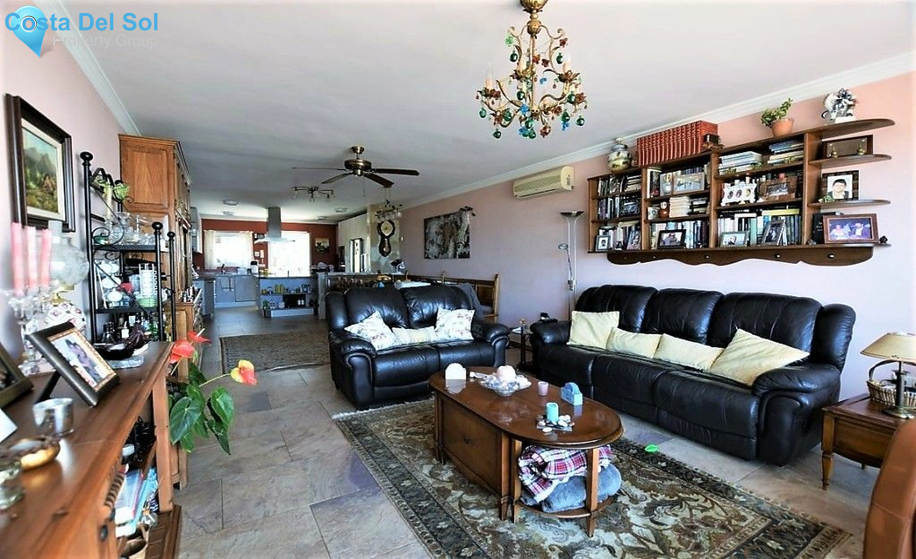 Detached Villa in Mijas Costa-1208948