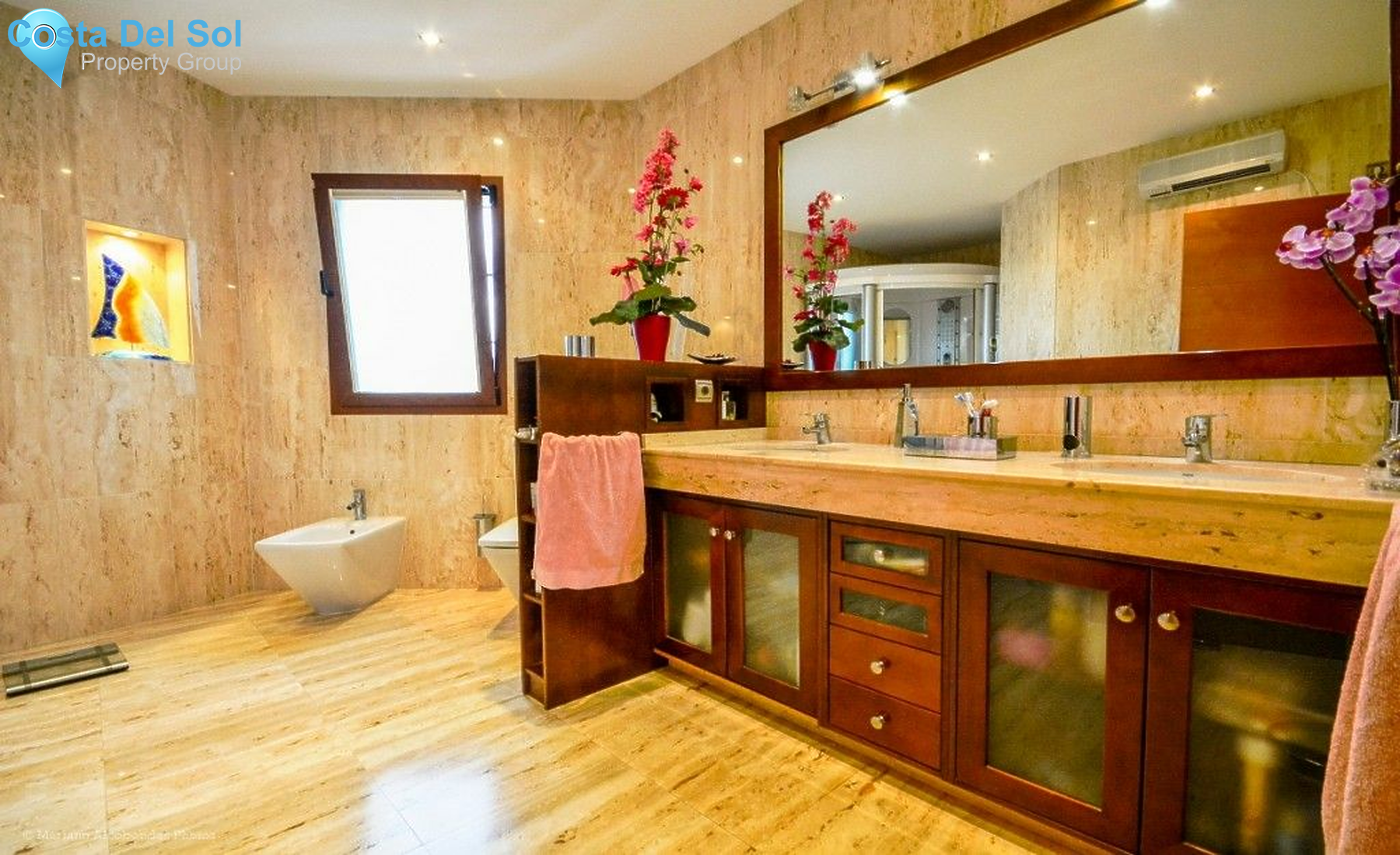 Detached Villa in Mijas Costa-1223326
