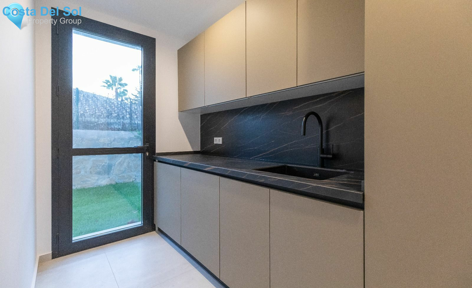 Detached Villa in Mijas Costa-1473932