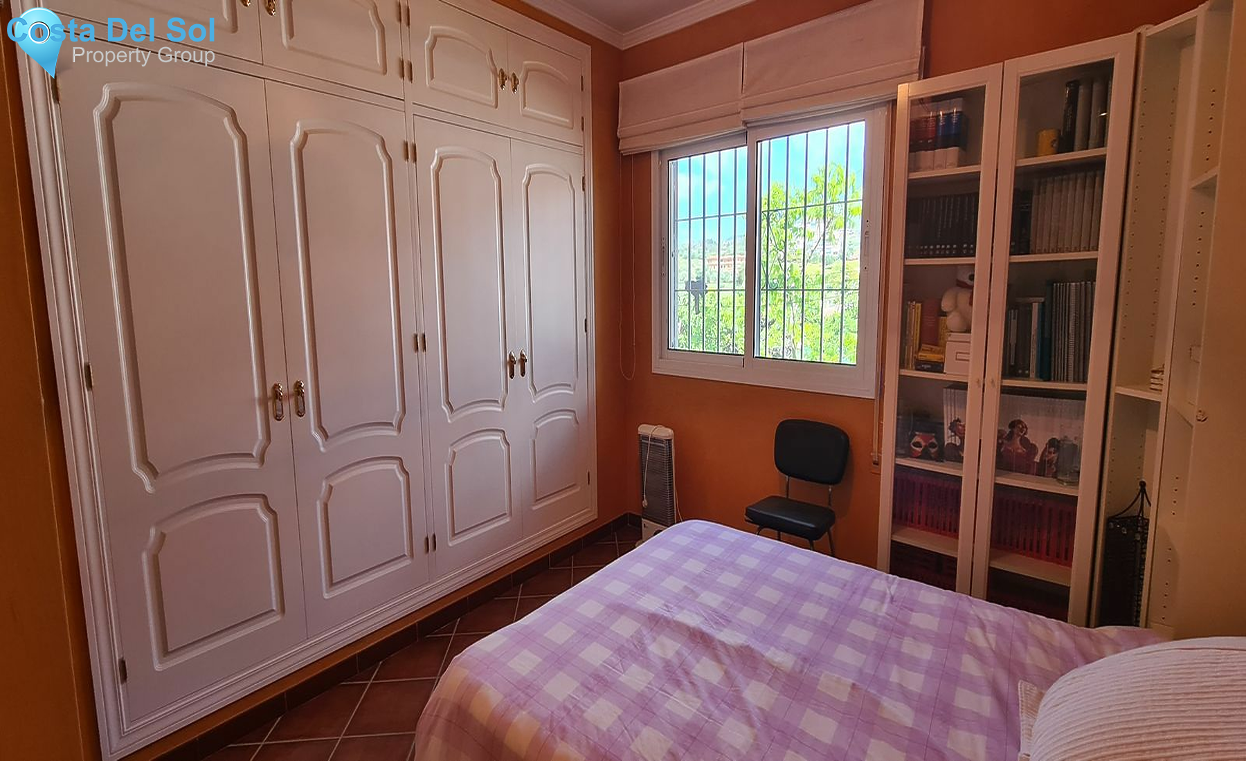 Detached Villa in Mijas Costa-1520137
