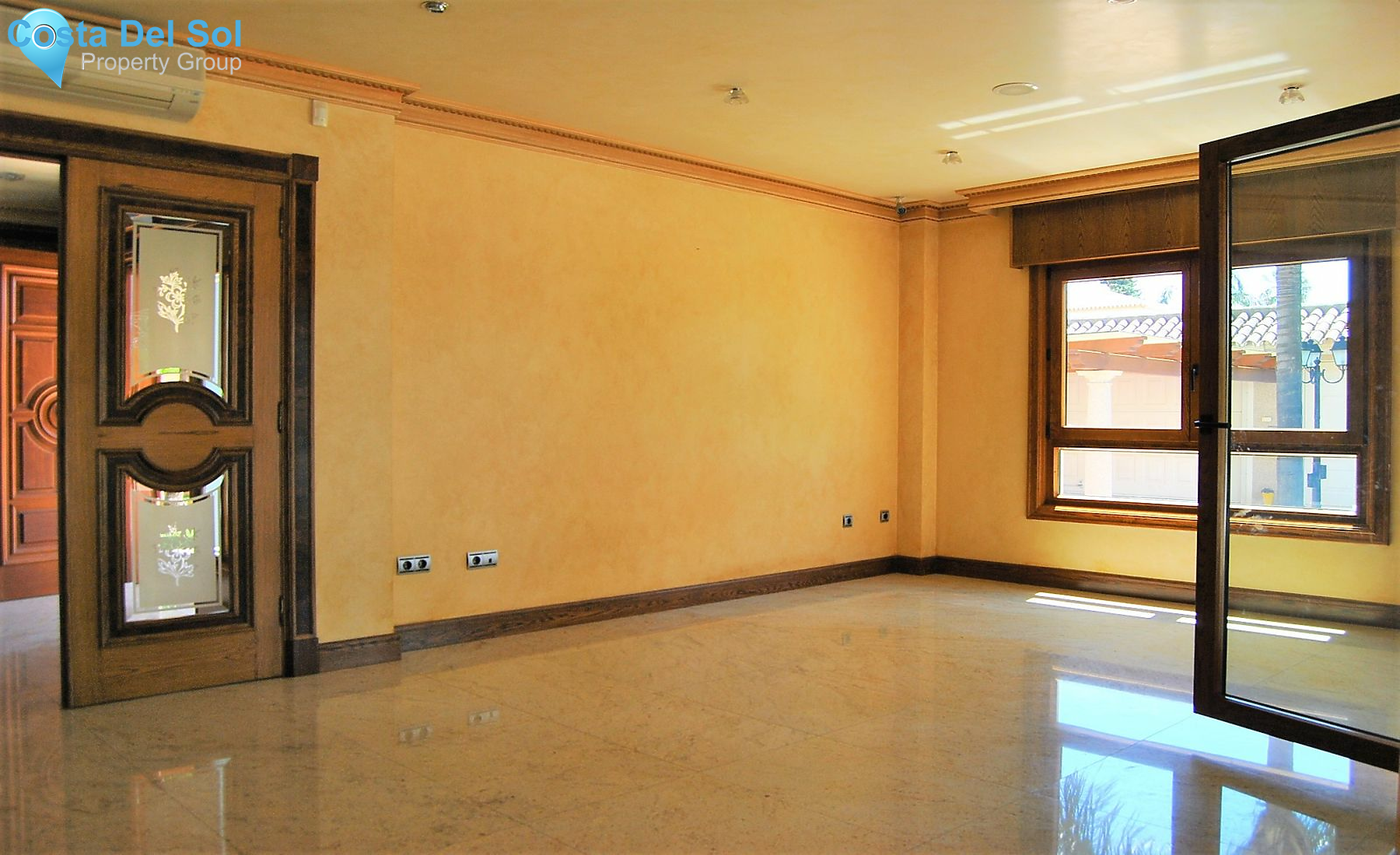 Detached Villa in Mijas-1176382