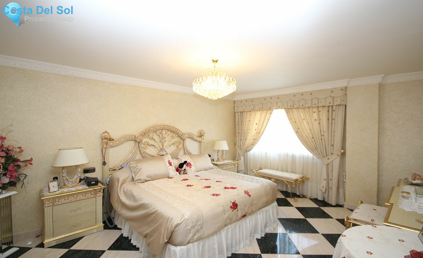 Detached Villa in Mijas-1196036
