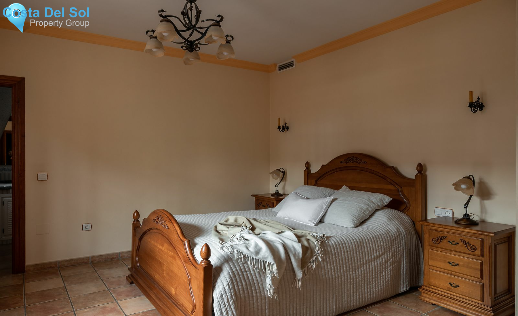 Detached Villa in Málaga-1146864