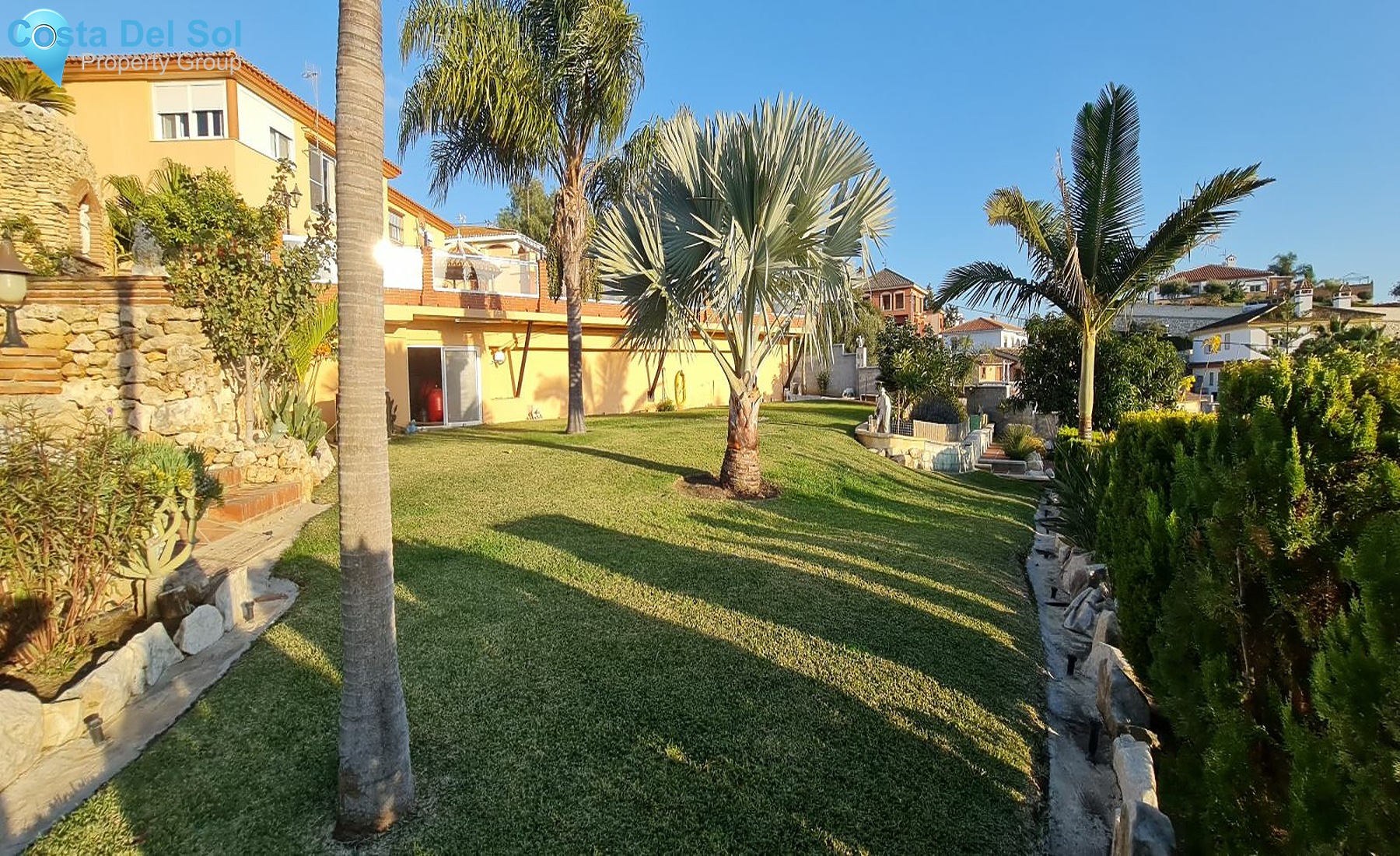 Detached Villa in Málaga-1418903