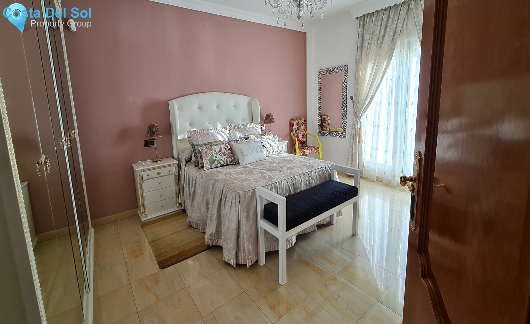 Detached Villa in Málaga-1418908