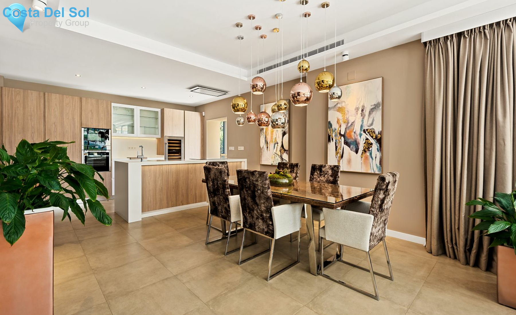 Detached Villa in New Golden Mile-1142028