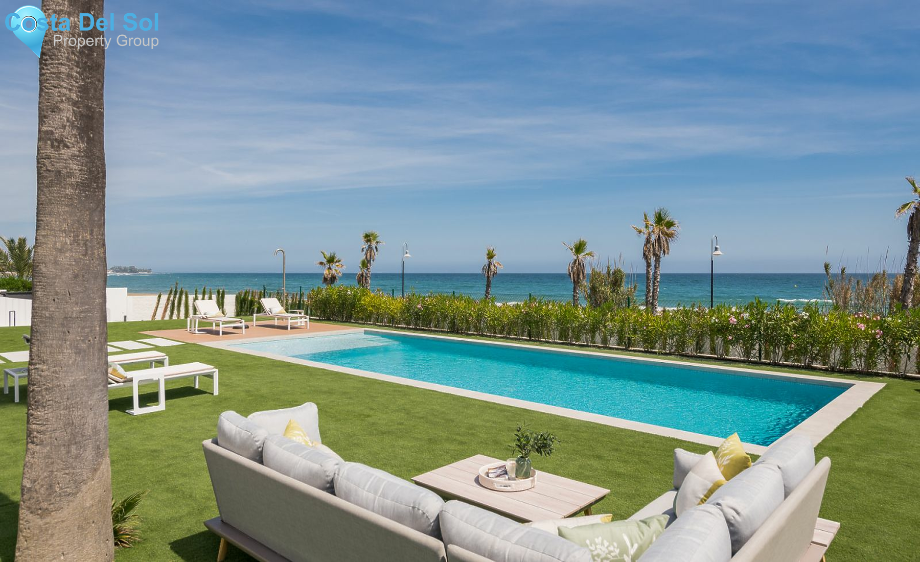 Detached Villa in New Golden Mile-1151838