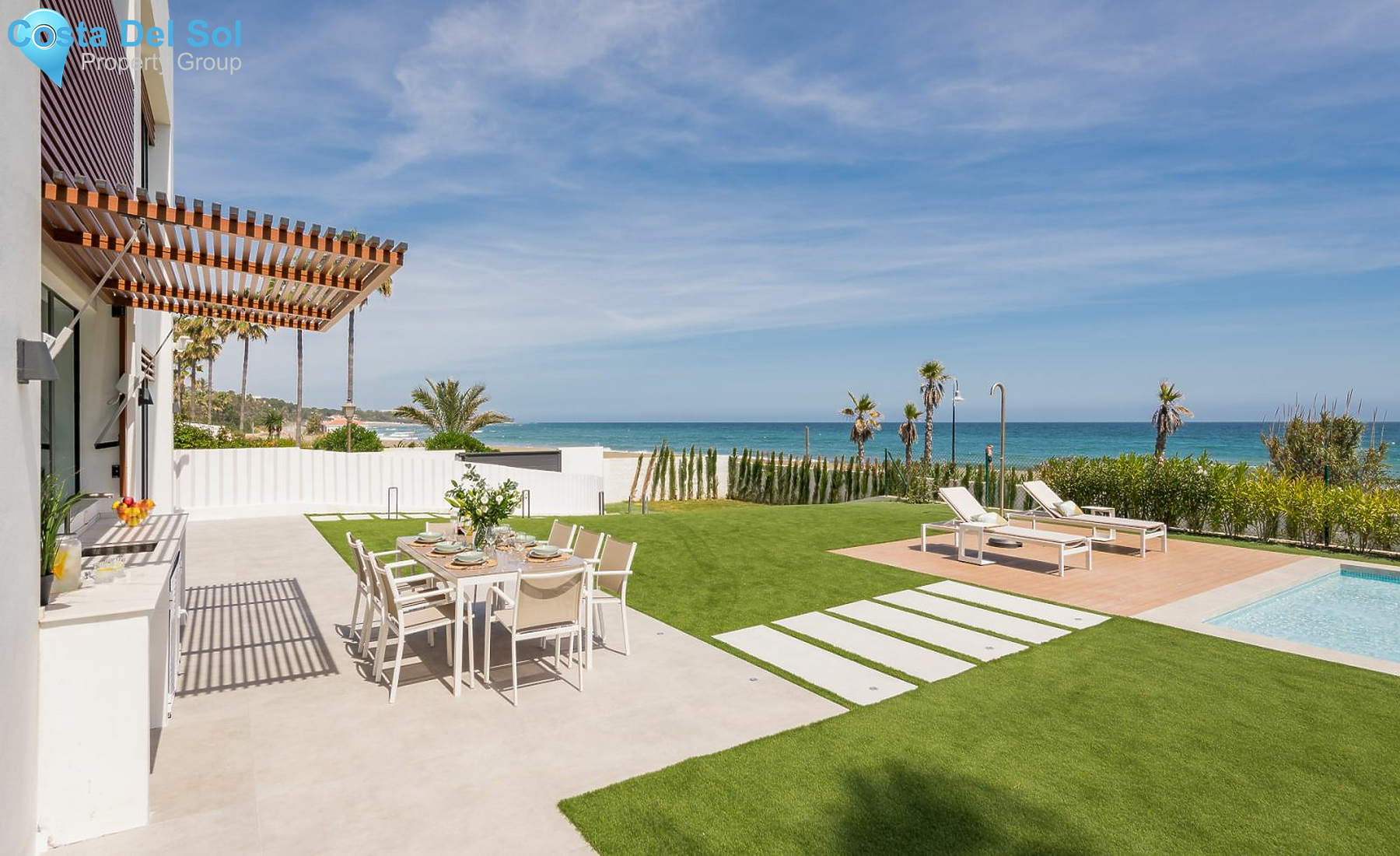 Detached Villa in New Golden Mile-1151839