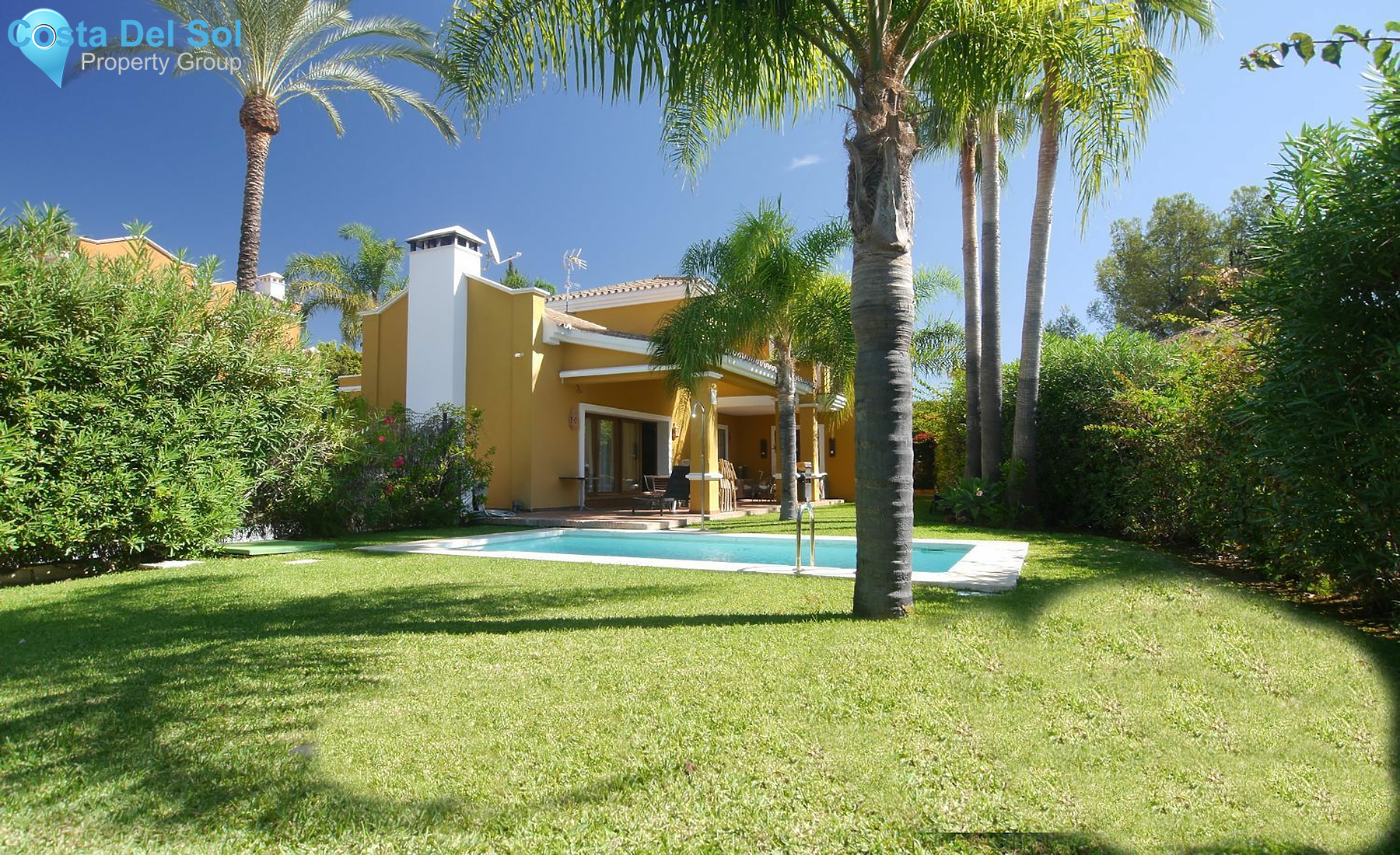 Detached Villa in New Golden Mile