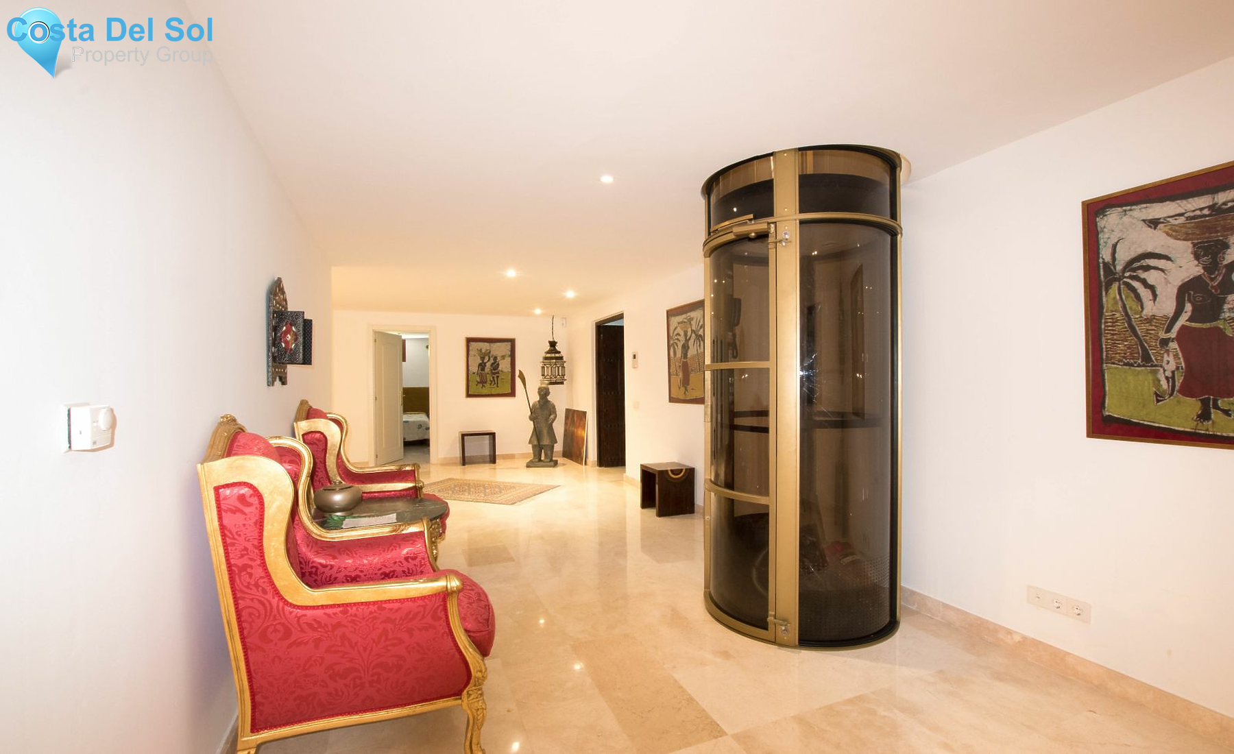 Detached Villa in New Golden Mile-1189695