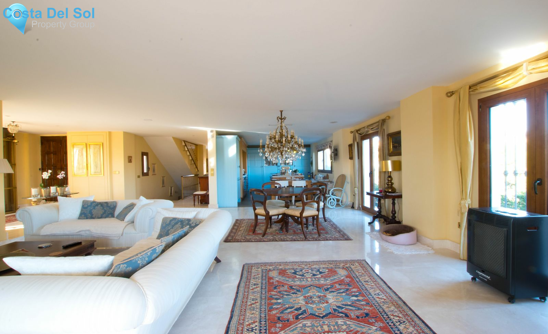 Detached Villa in New Golden Mile-1189686