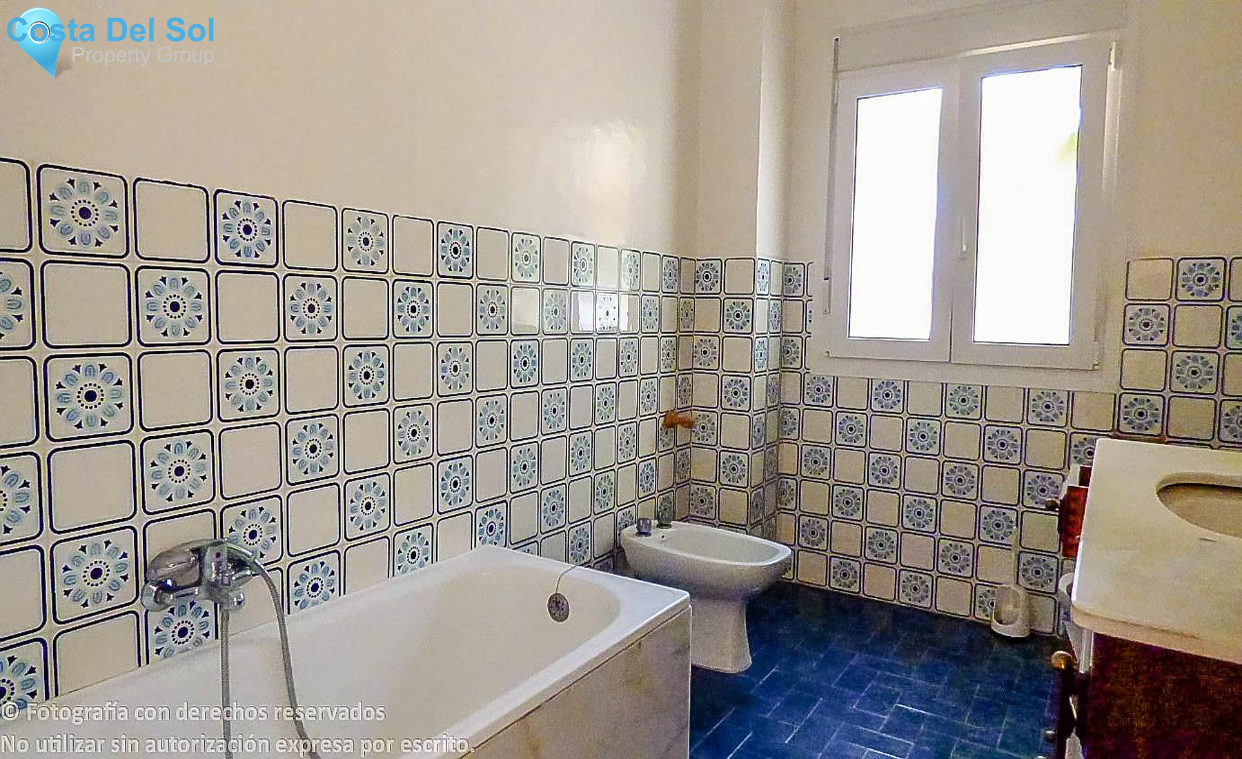 Detached Villa in New Golden Mile-1392755