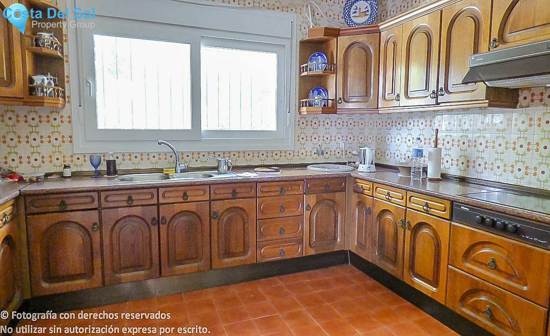 Detached Villa in New Golden Mile-1392759