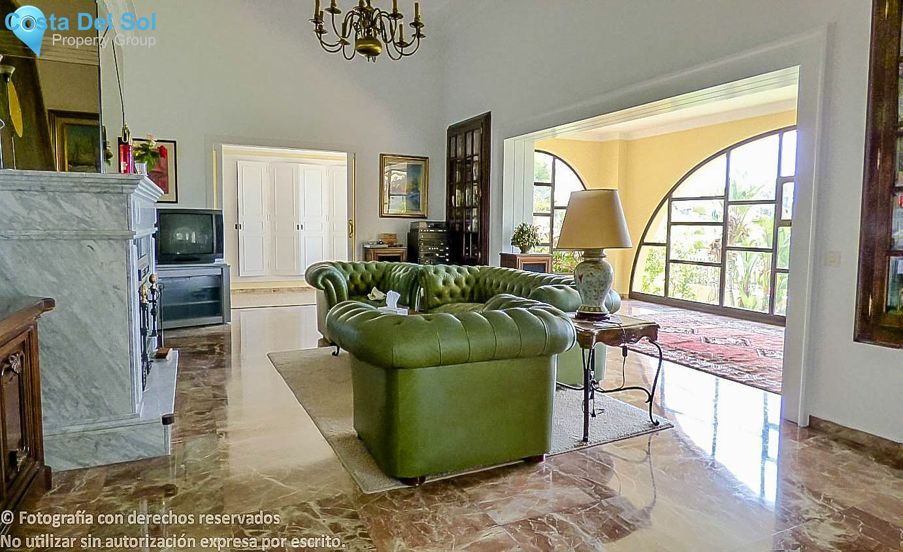 Detached Villa in New Golden Mile-1392760