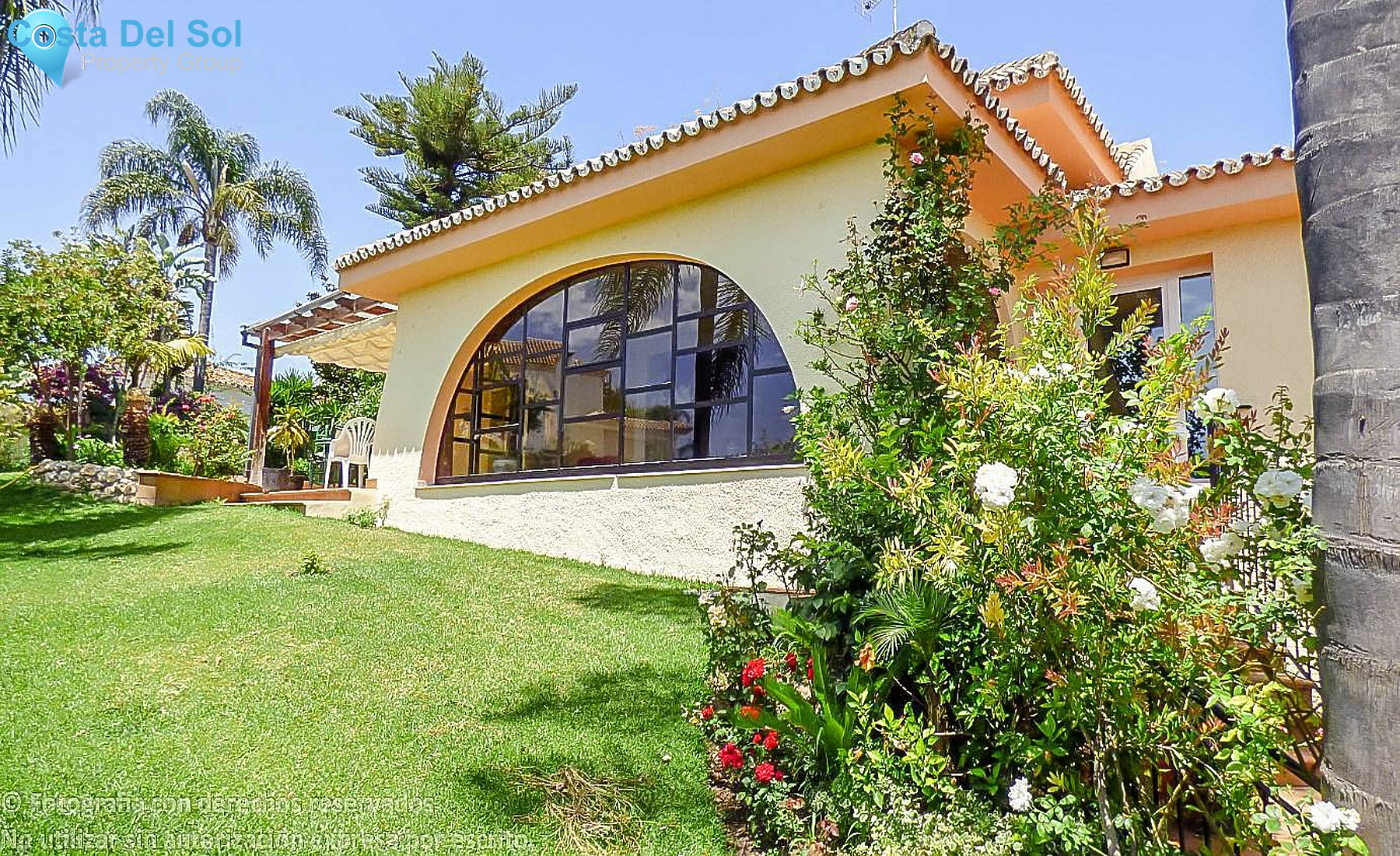 Detached Villa in New Golden Mile-1392765