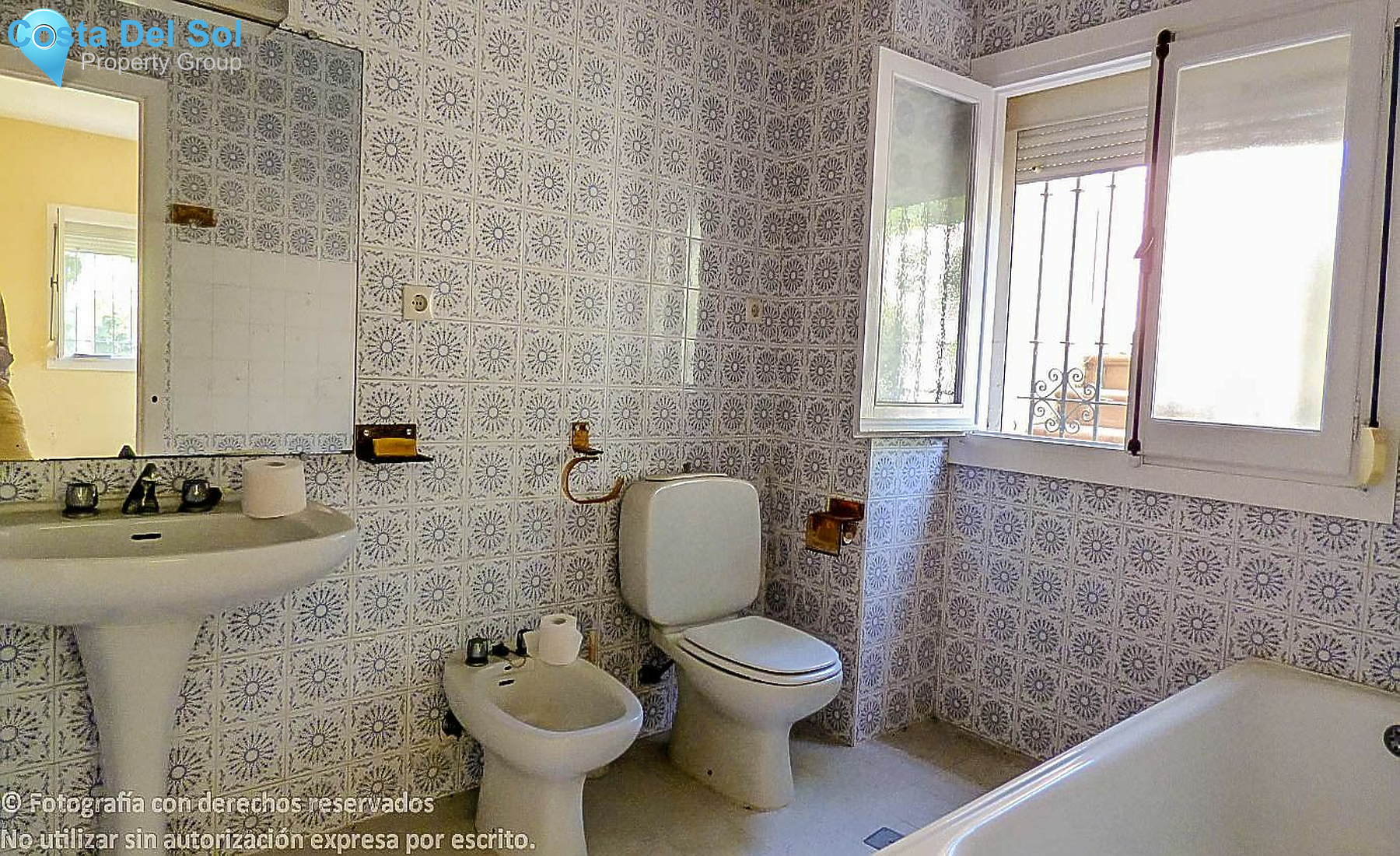 Detached Villa in New Golden Mile-1392752