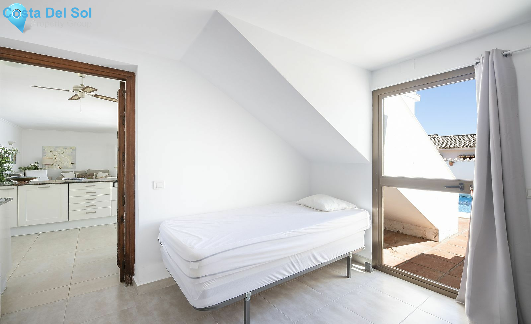 Detached Villa in New Golden Mile-1420238