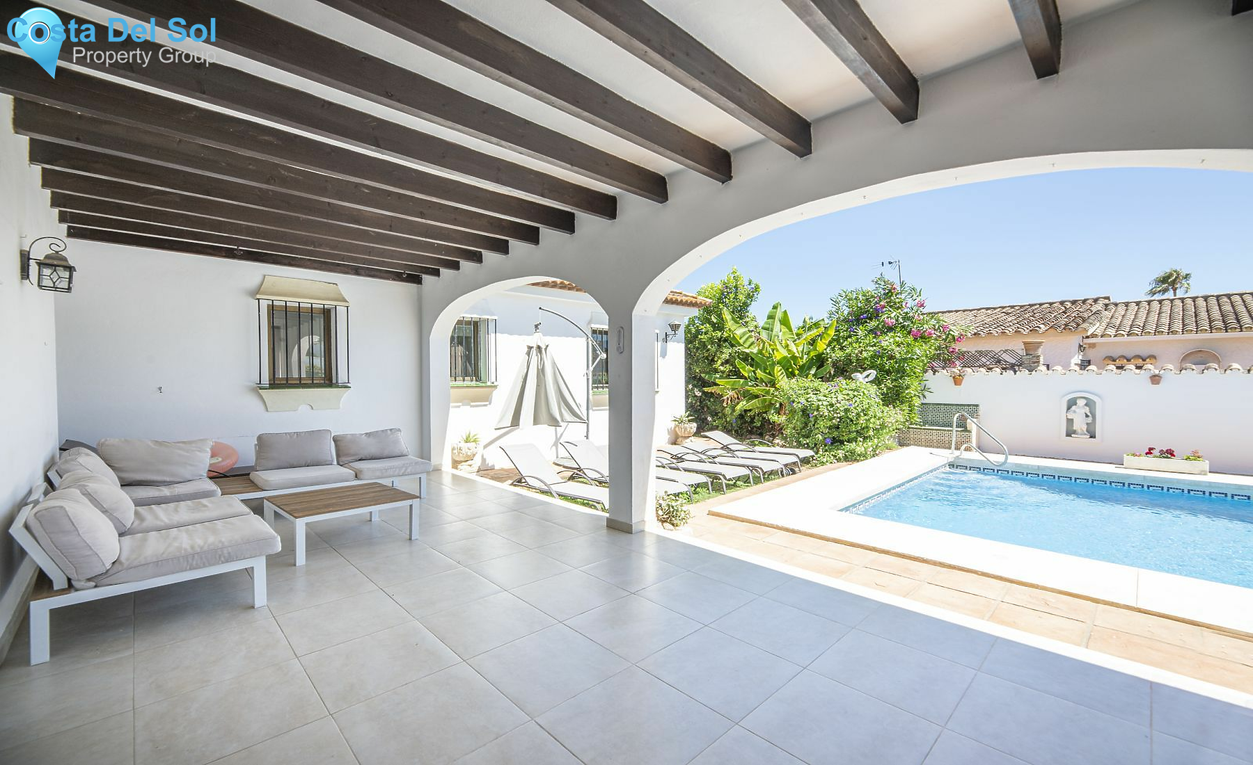 Detached Villa in New Golden Mile-1420228