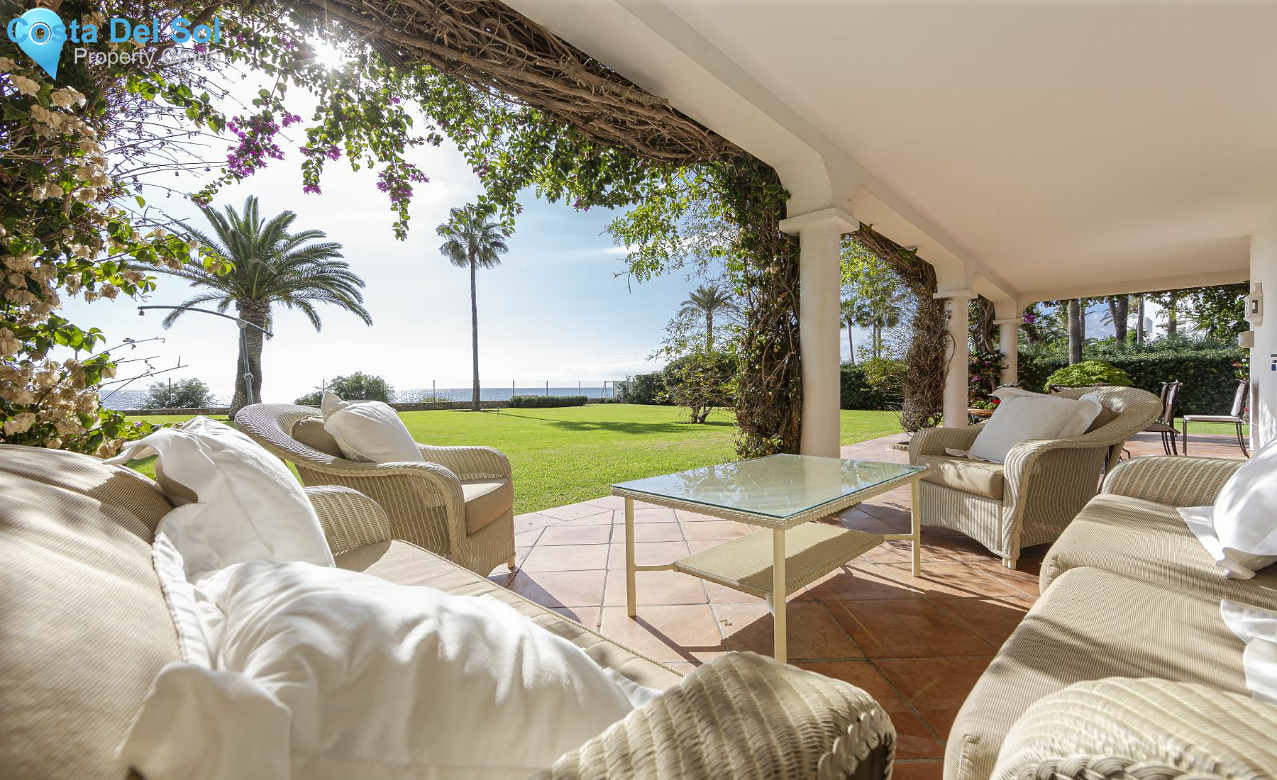 Detached Villa in New Golden Mile-1472512
