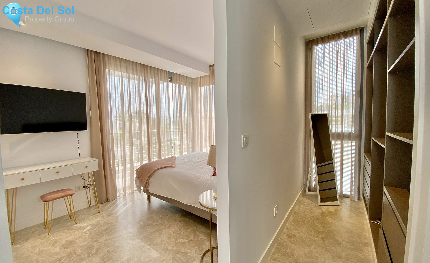 Detached Villa in New Golden Mile-1485960