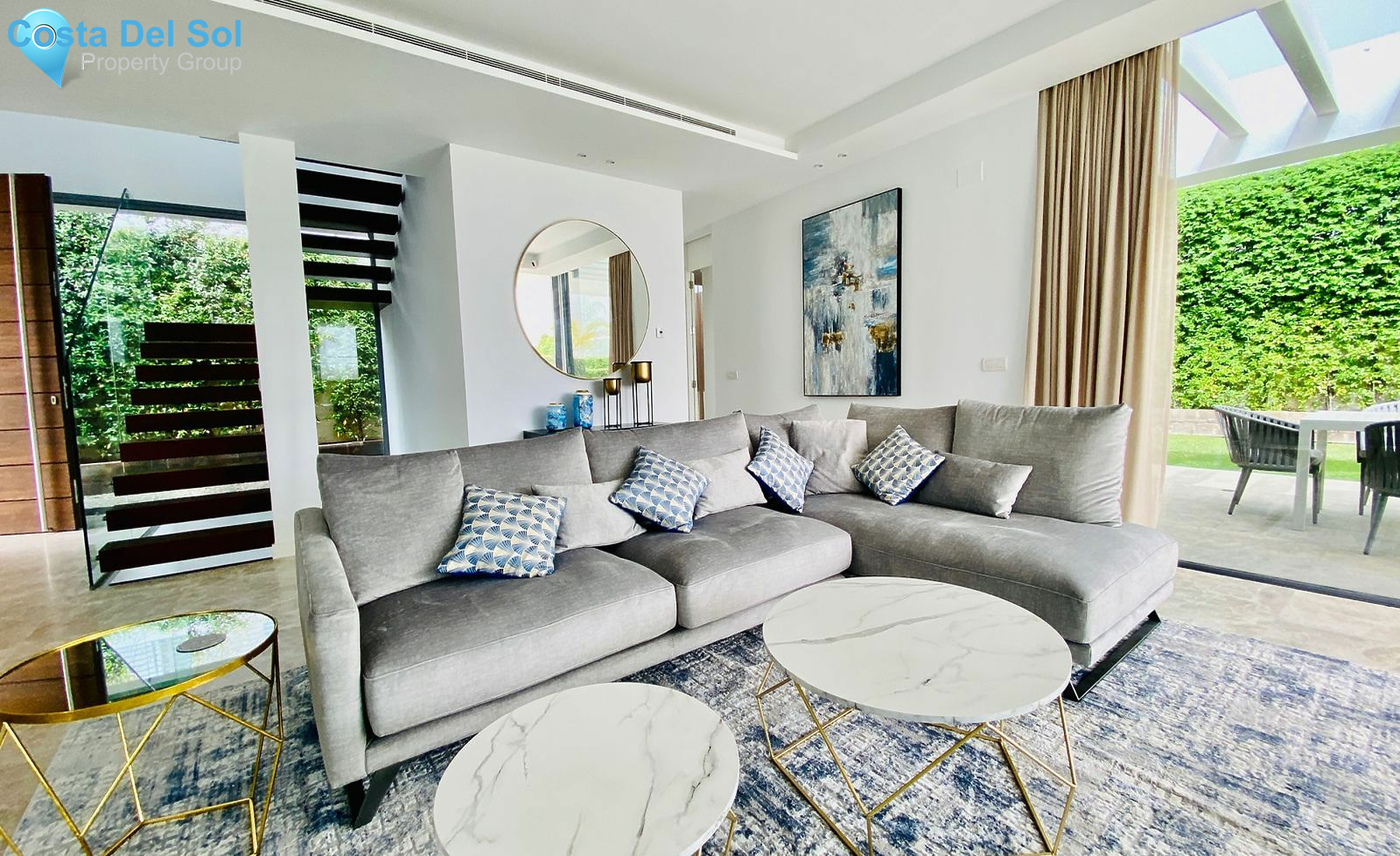 Detached Villa in New Golden Mile-1485952