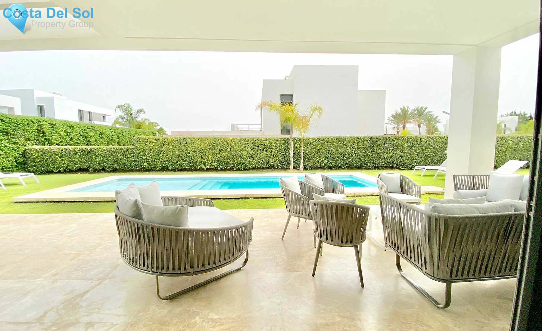 Detached Villa in New Golden Mile-1485955