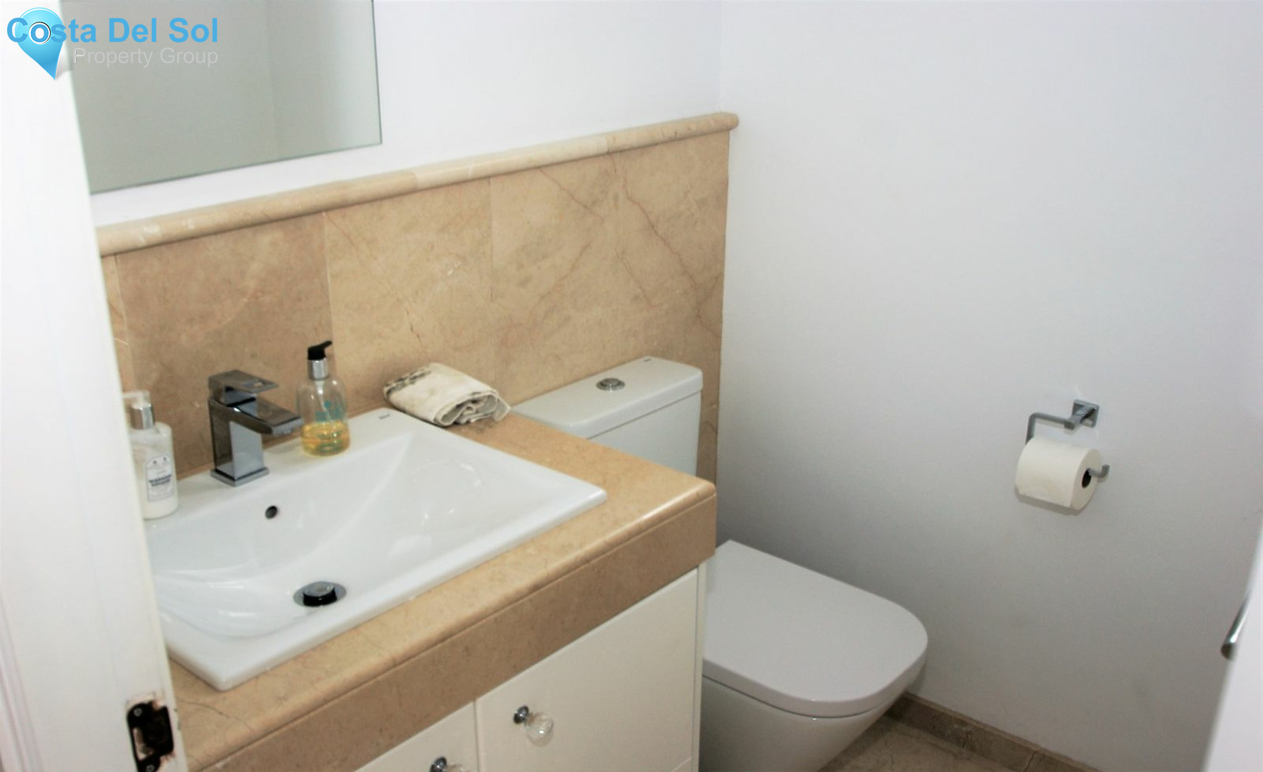 Detached Villa in Nueva Andalucía-1148123