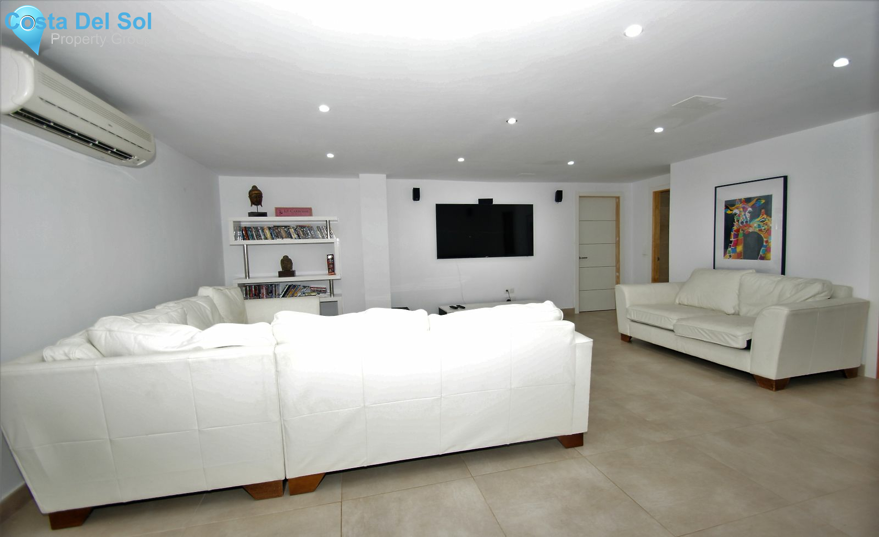 Detached Villa in Nueva Andalucía-1148126