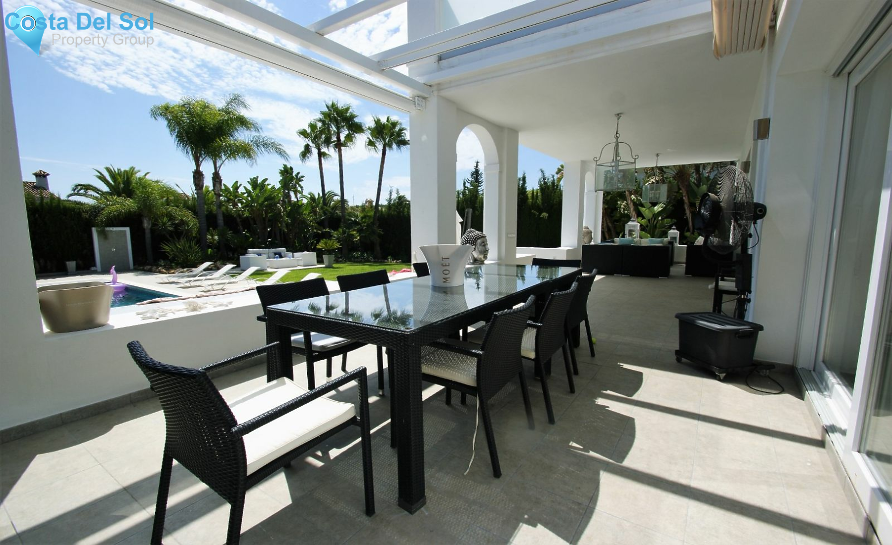 Detached Villa in Nueva Andalucía-1148112