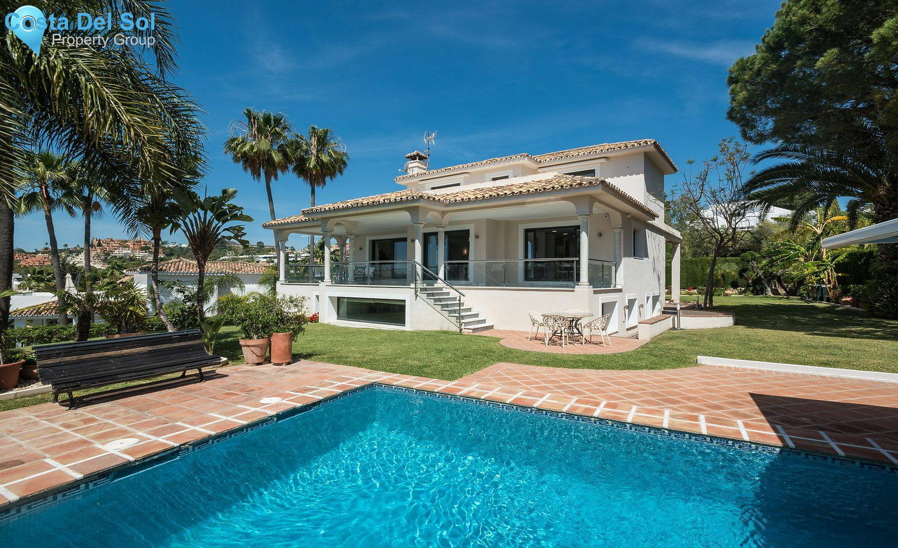 Detached Villa in Nueva Andalucía-1152550