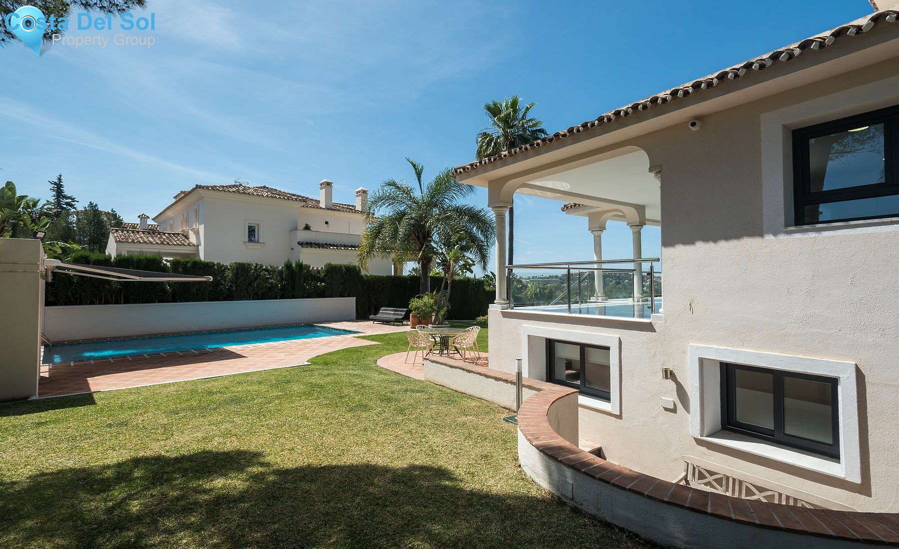 Detached Villa in Nueva Andalucía-1152556