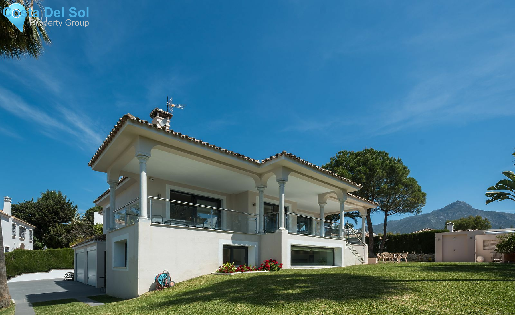 Detached Villa in Nueva Andalucía-1152557