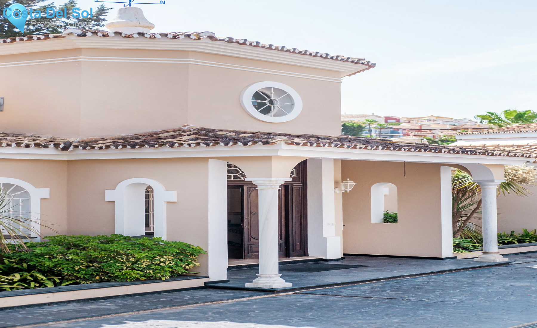 Detached Villa in Nueva Andalucía-1159631