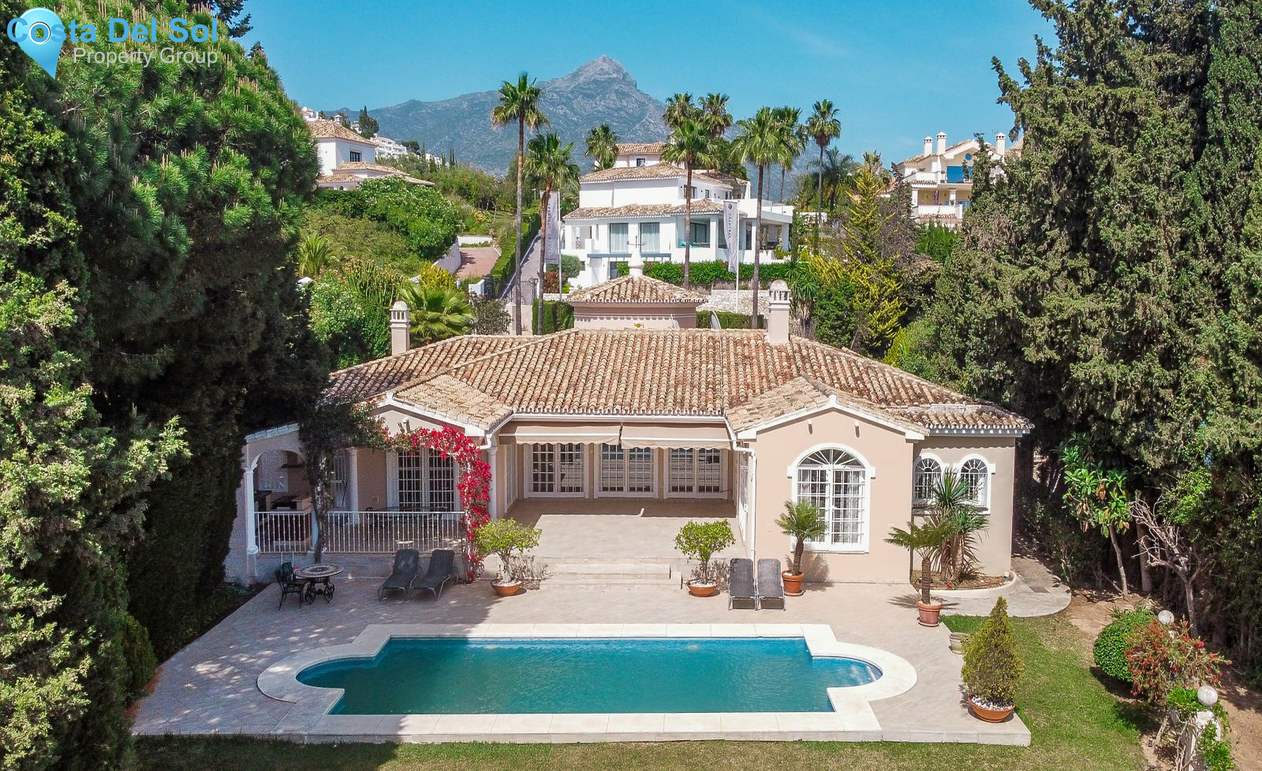 Detached Villa in Nueva Andalucía-1159623