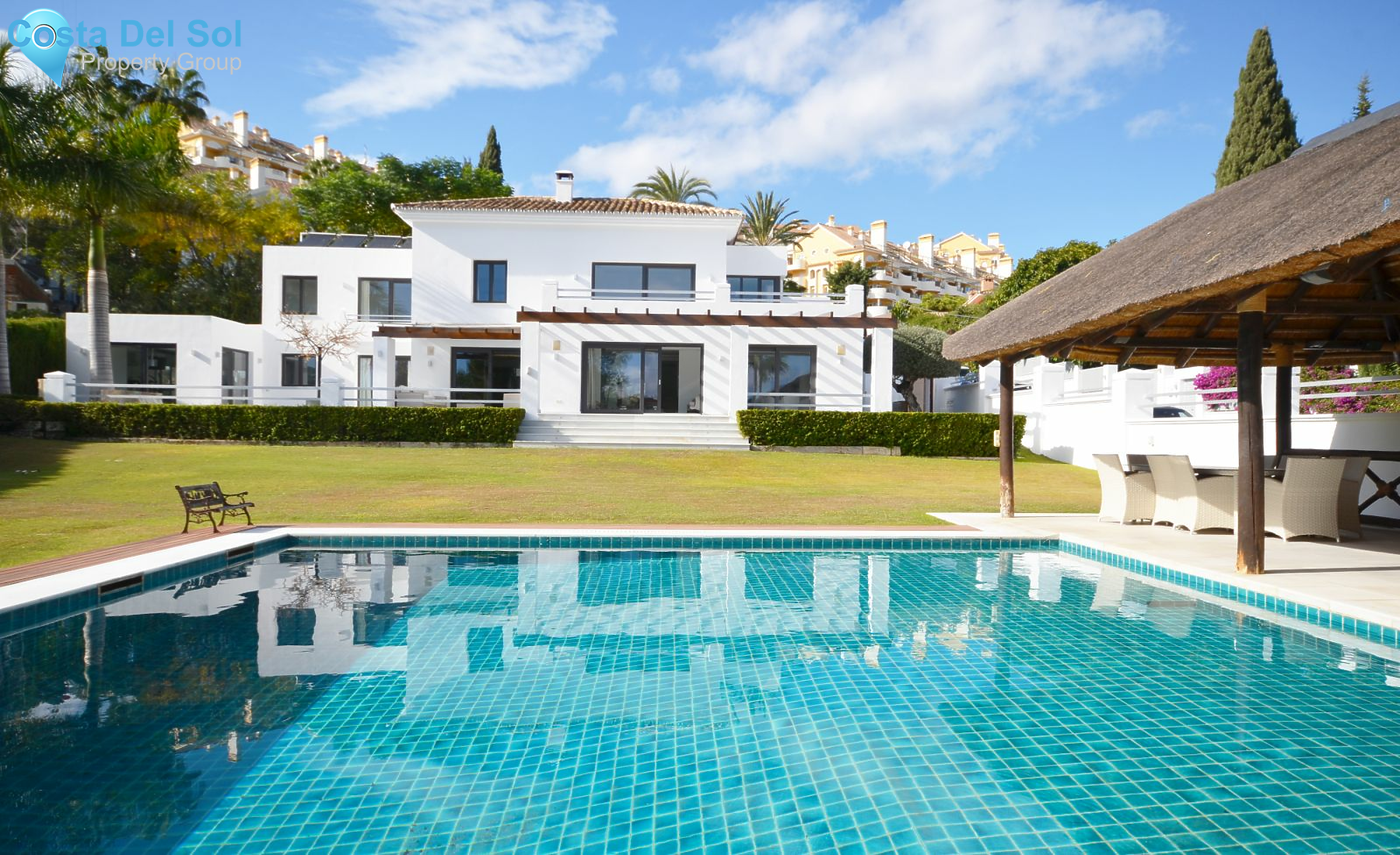 Detached Villa in Nueva Andalucía