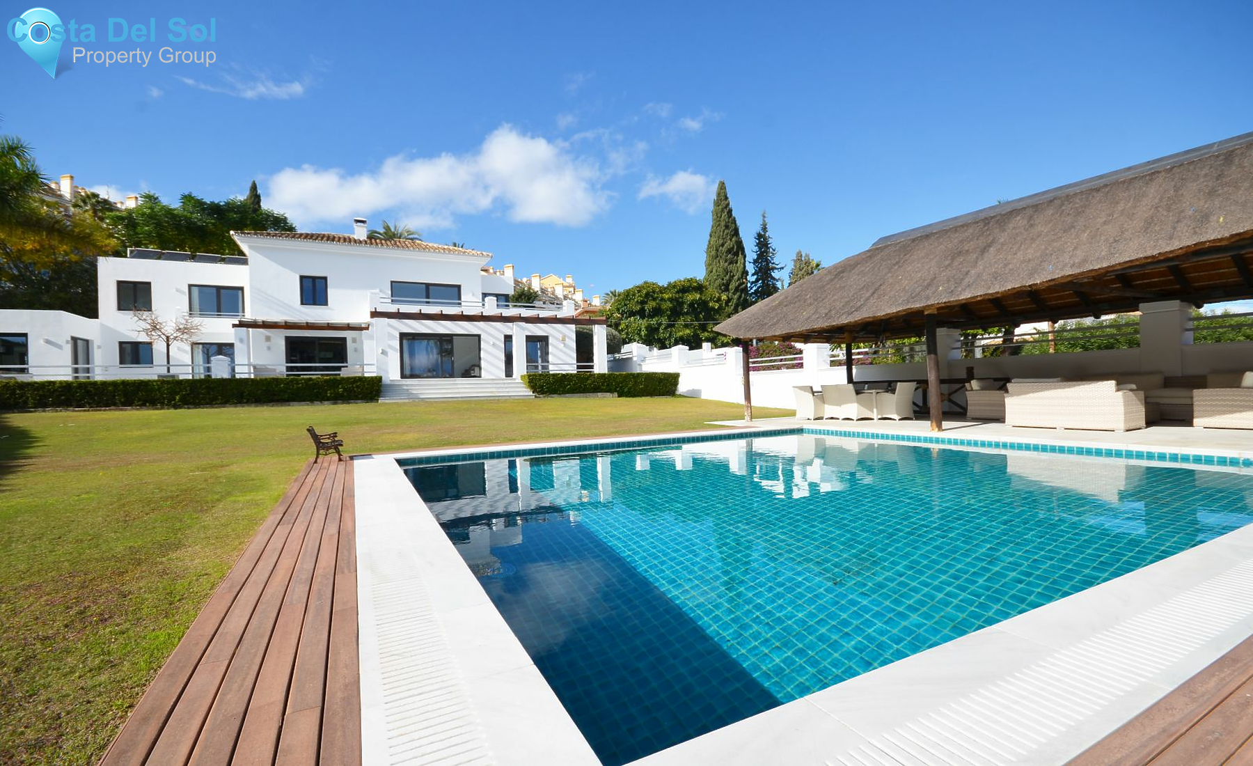 Detached Villa in Nueva Andalucía-1162535