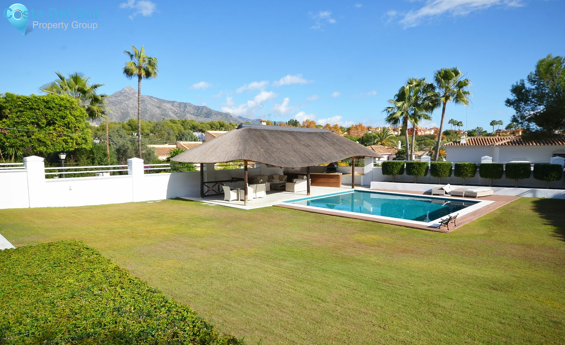 Detached Villa in Nueva Andalucía-1162536