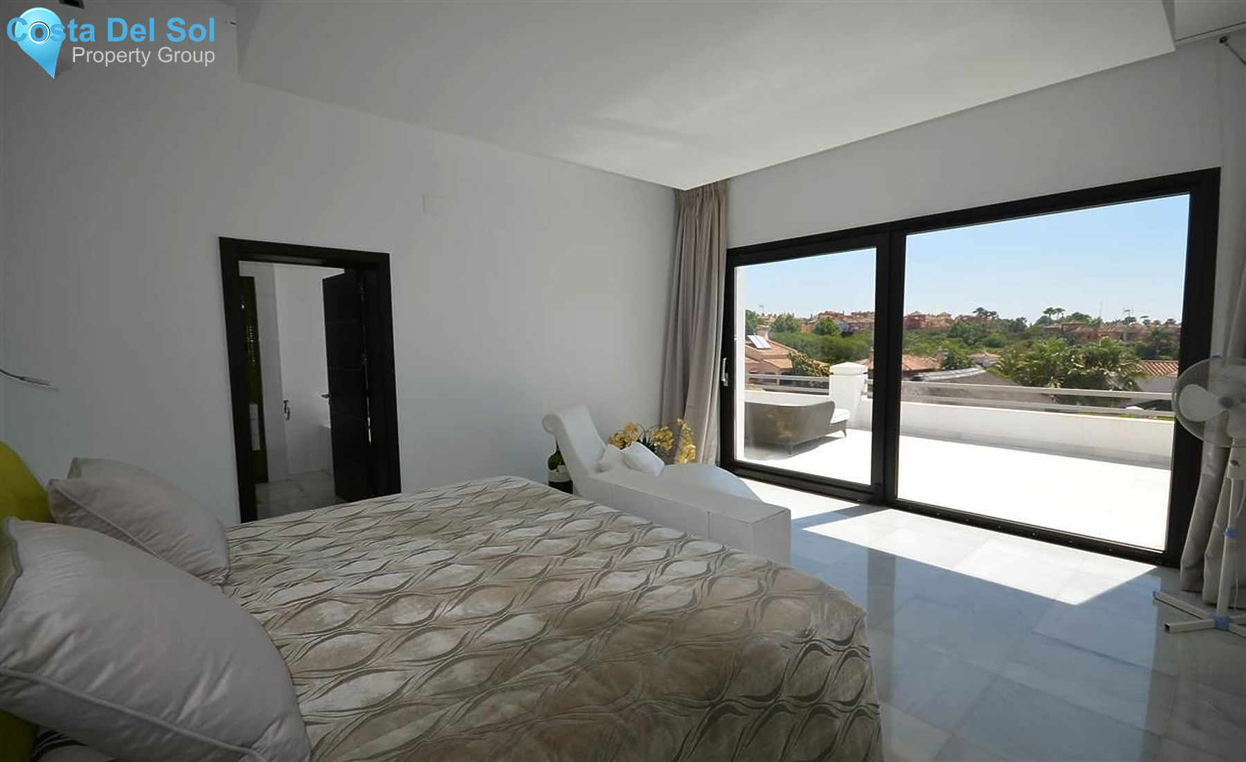 Detached Villa in Nueva Andalucía-1162538