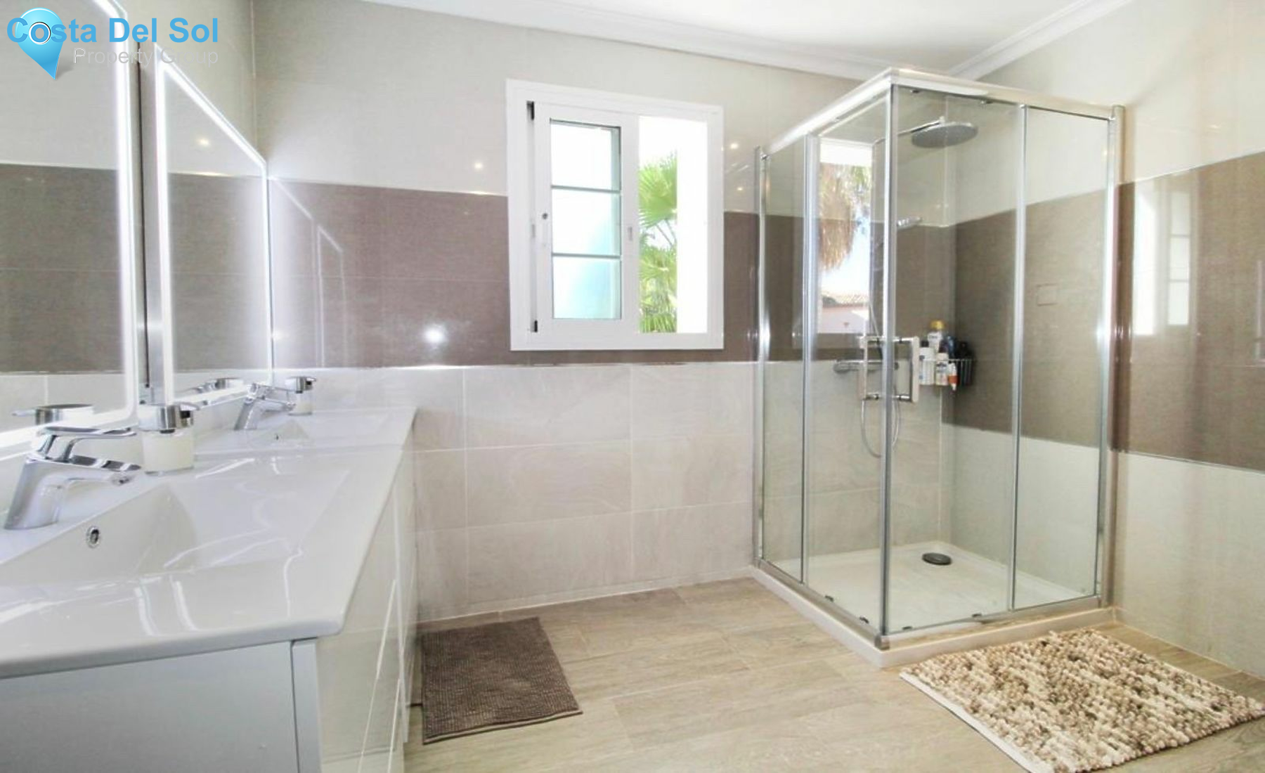 Detached Villa in Nueva Andalucía-1164371