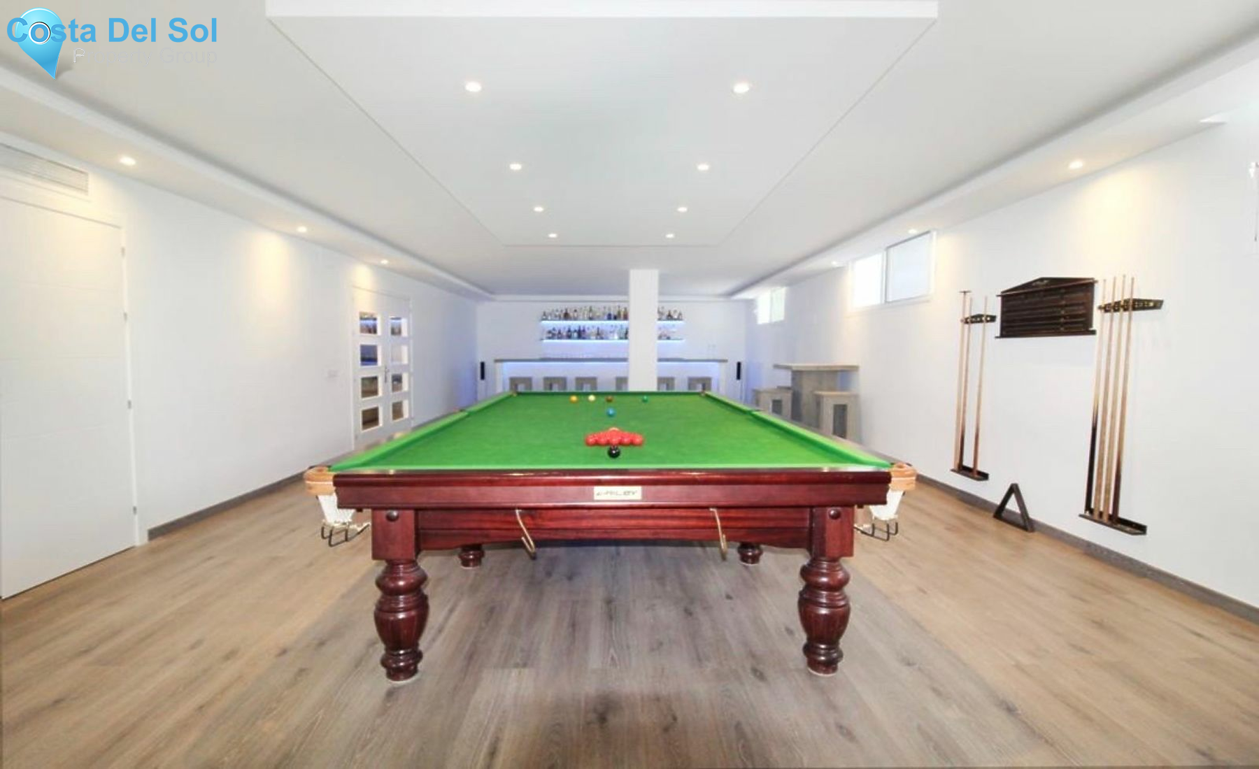Detached Villa in Nueva Andalucía-1164376