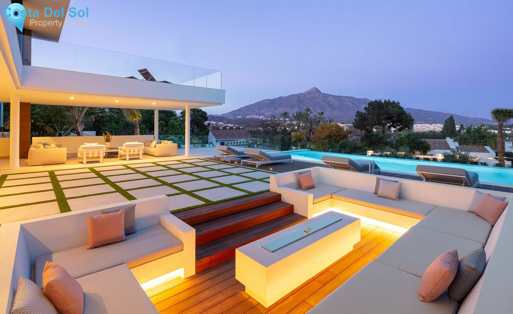 Detached Villa in Nueva Andalucía-1167739