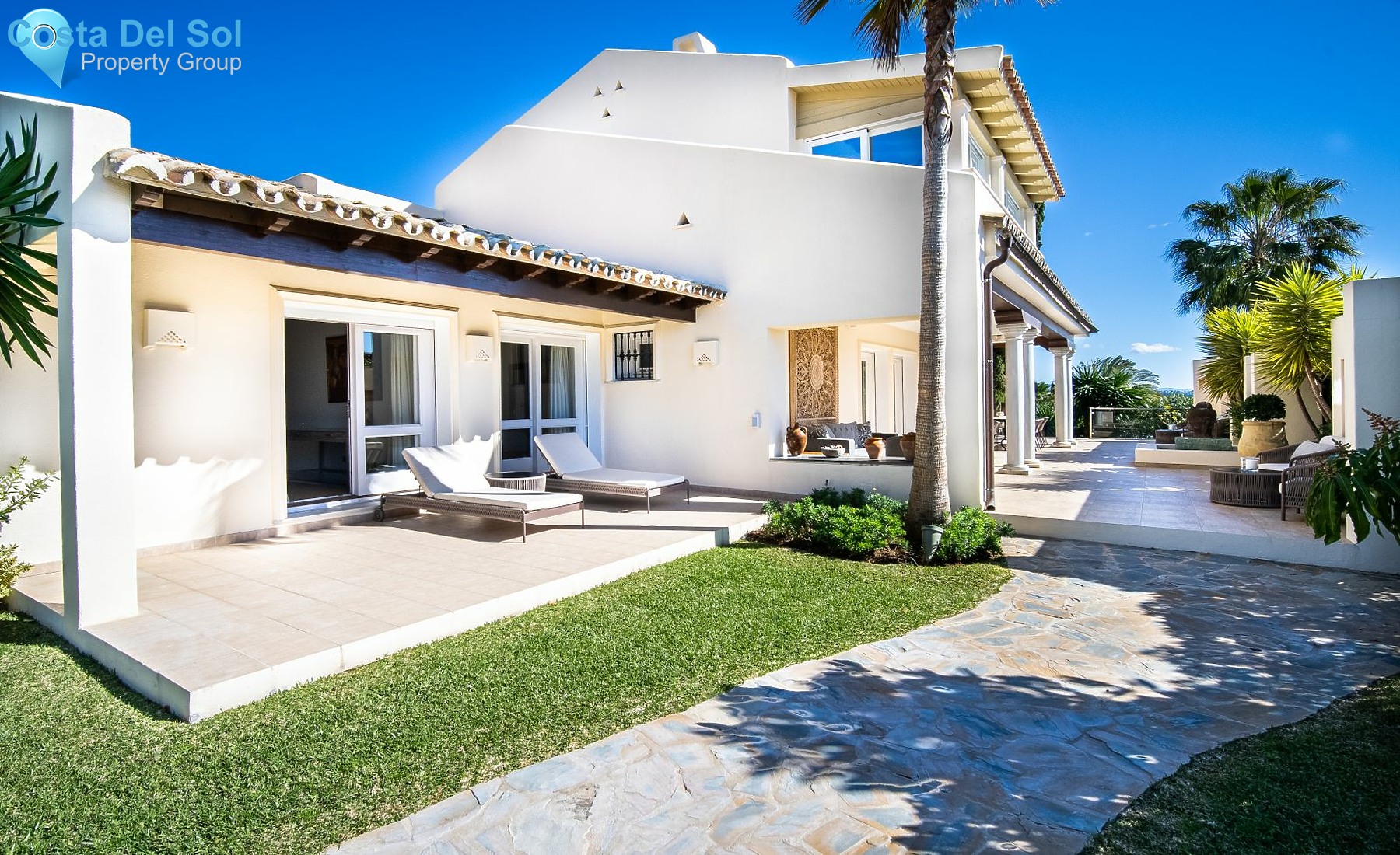 Detached Villa in Nueva Andalucía-1168924