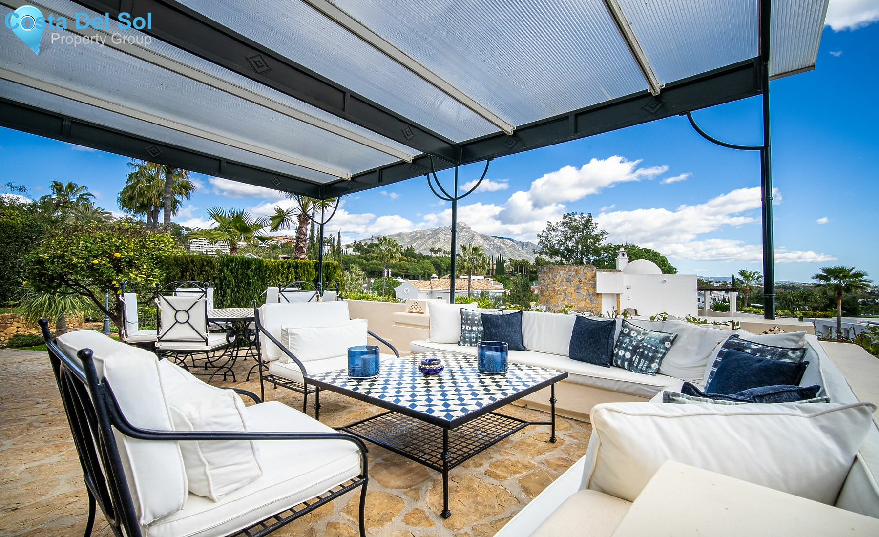 Detached Villa in Nueva Andalucía-1168914