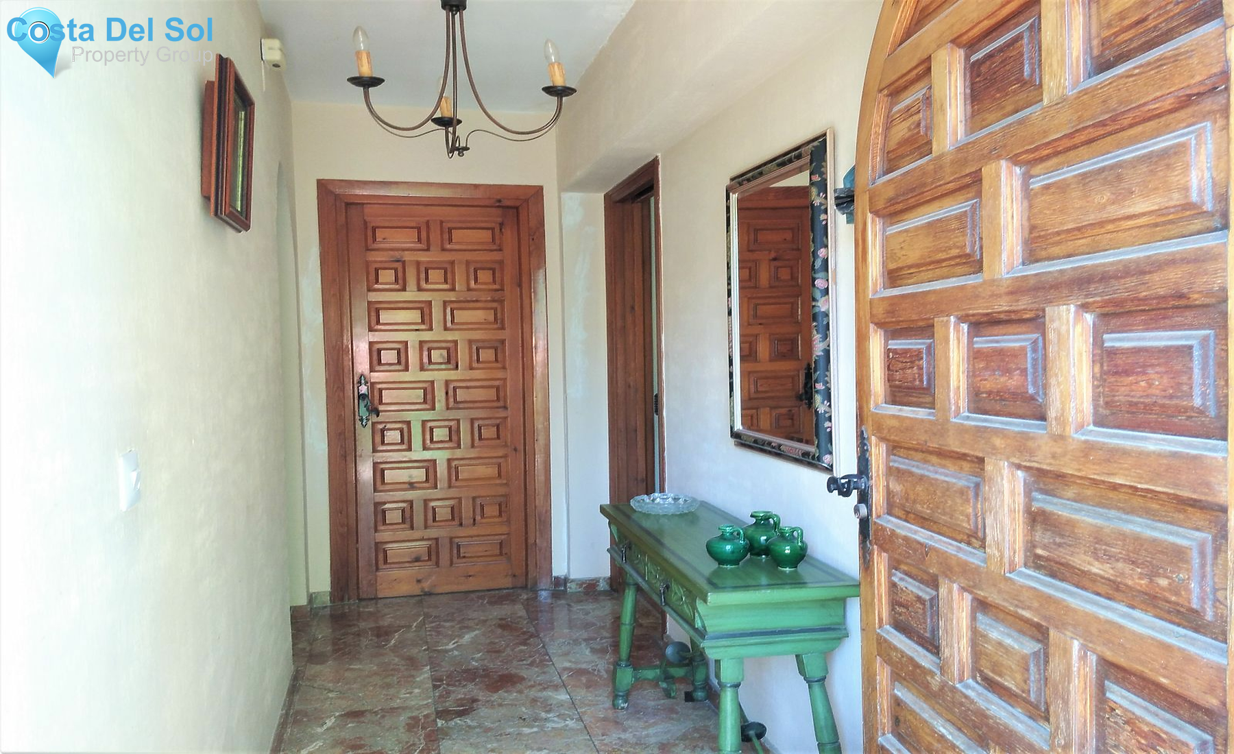 Detached Villa in Nueva Andalucía-1170055