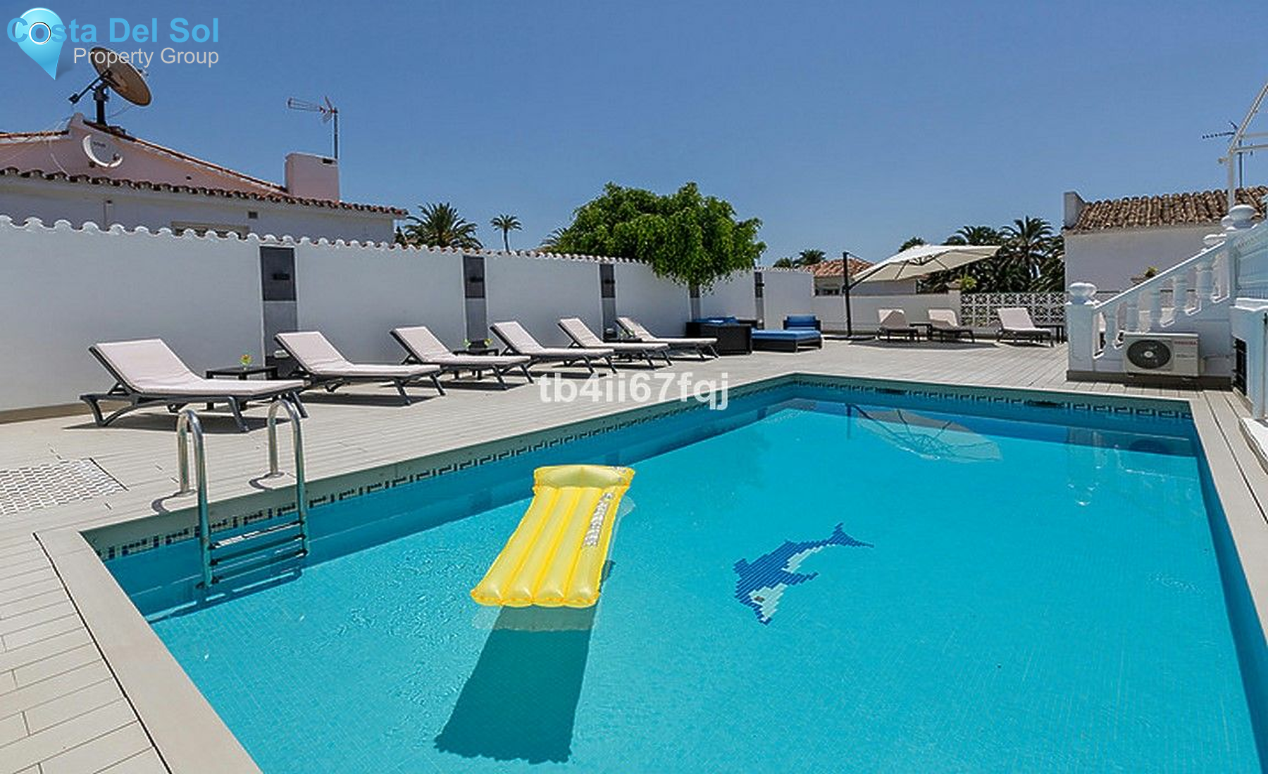 Detached Villa in Nueva Andalucía-1186533