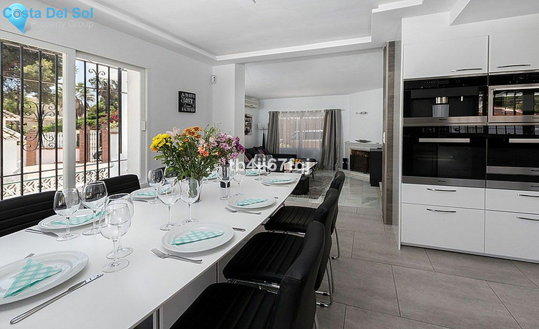 Detached Villa in Nueva Andalucía-1186537