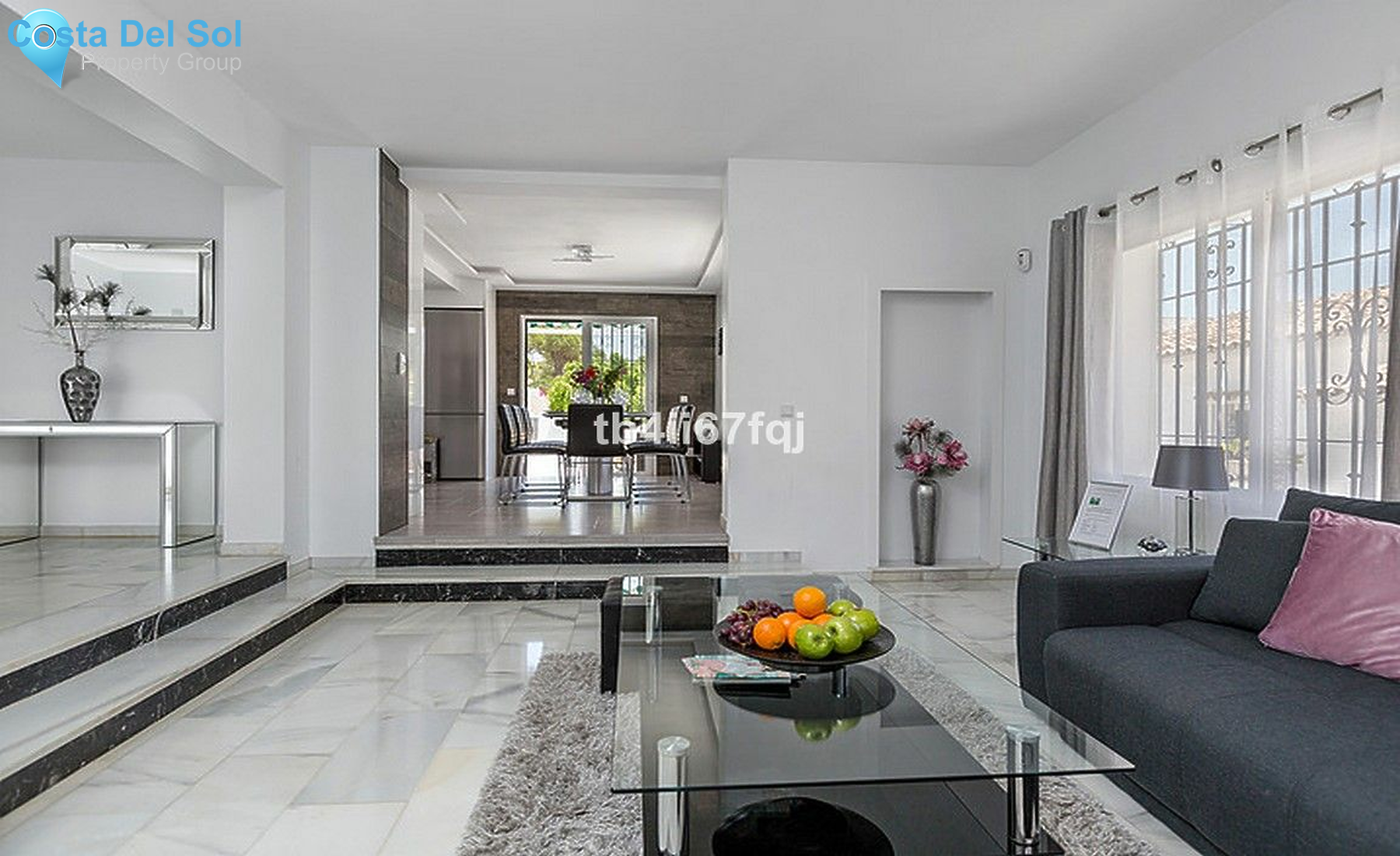 Detached Villa in Nueva Andalucía-1186525