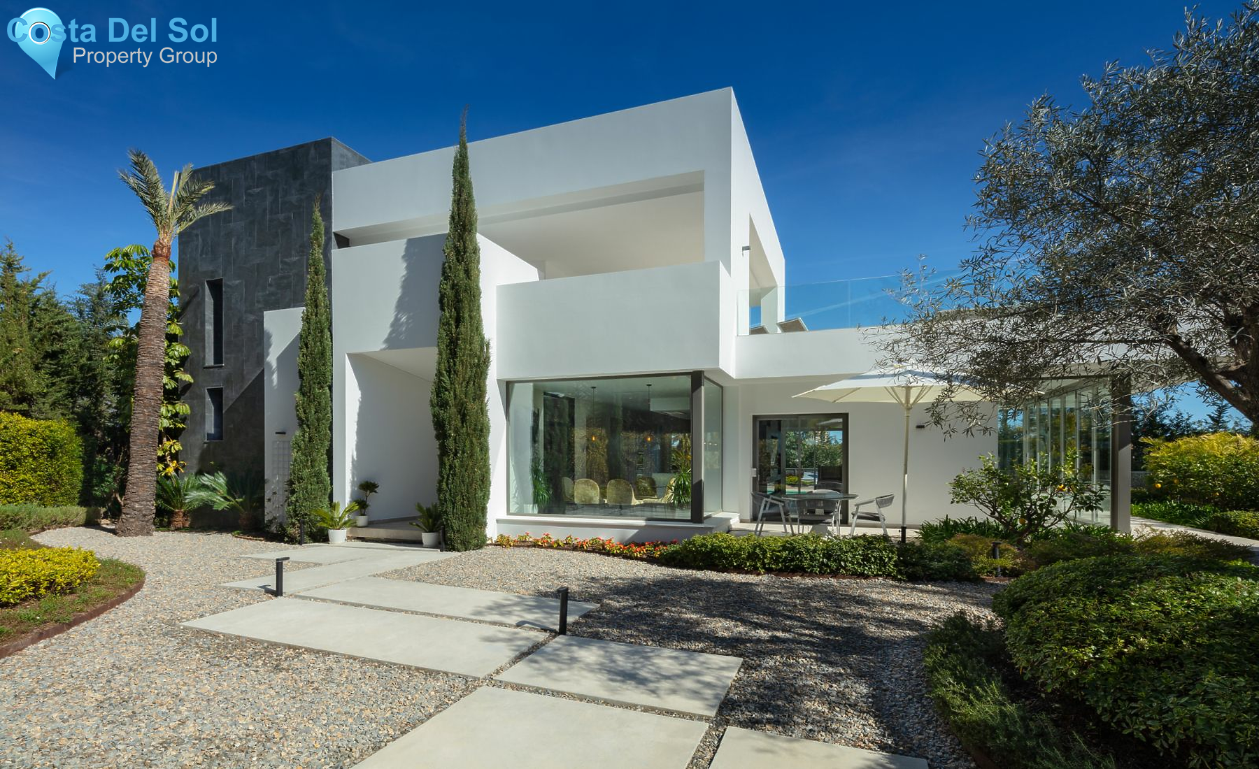 Detached Villa in Nueva Andalucía-1188025